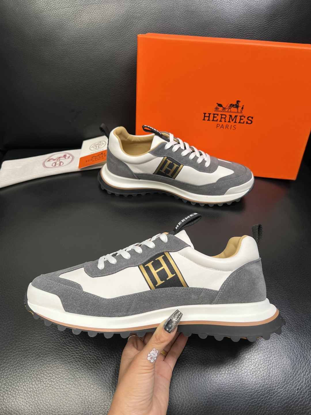 Hermes 高品质 顶级工艺品 爱马仕 专柜同步发售原厂配置，意大利进口原版牛皮面料，高品质拼接工艺，