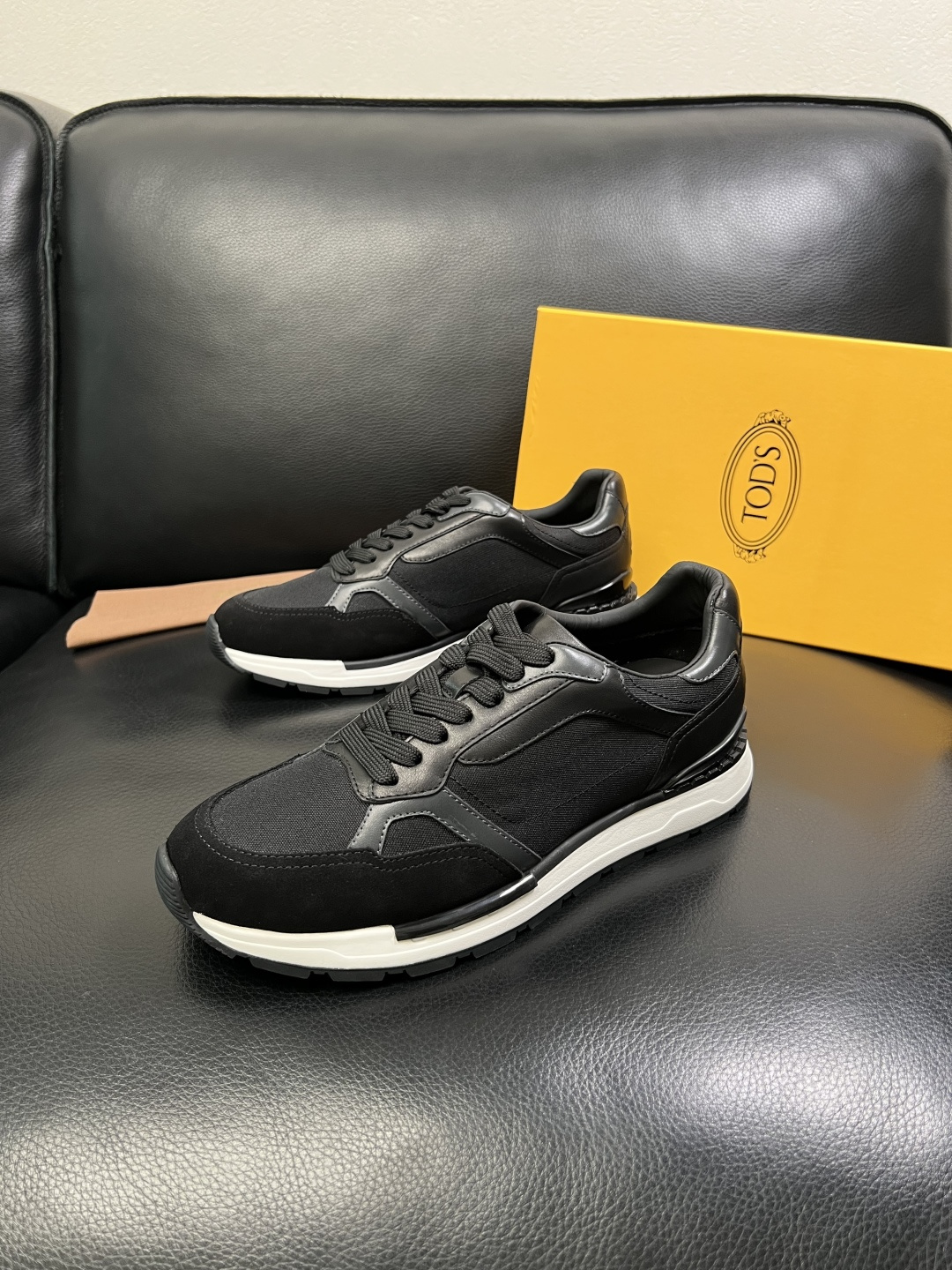 Tods 高品质 顶级工艺品 托德斯 专柜新款原厂配置，意大利进口牛皮拼布面料，进口牛里垫，透气舒适，鞋