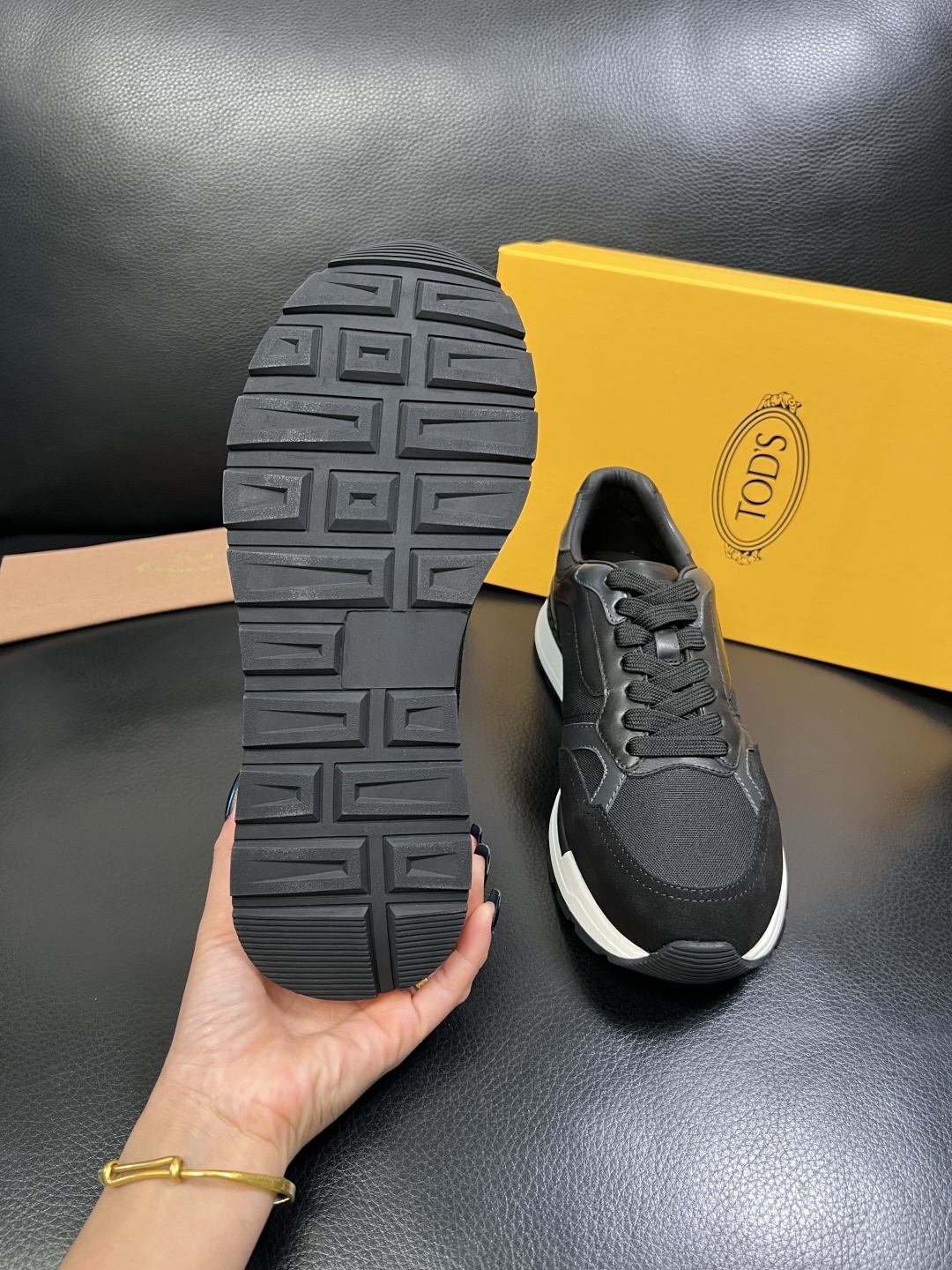 Tods 高品质 顶级工艺品 托德斯 专柜新款原厂配置，意大利进口牛皮拼布面料，进口牛里垫，透气舒适，鞋