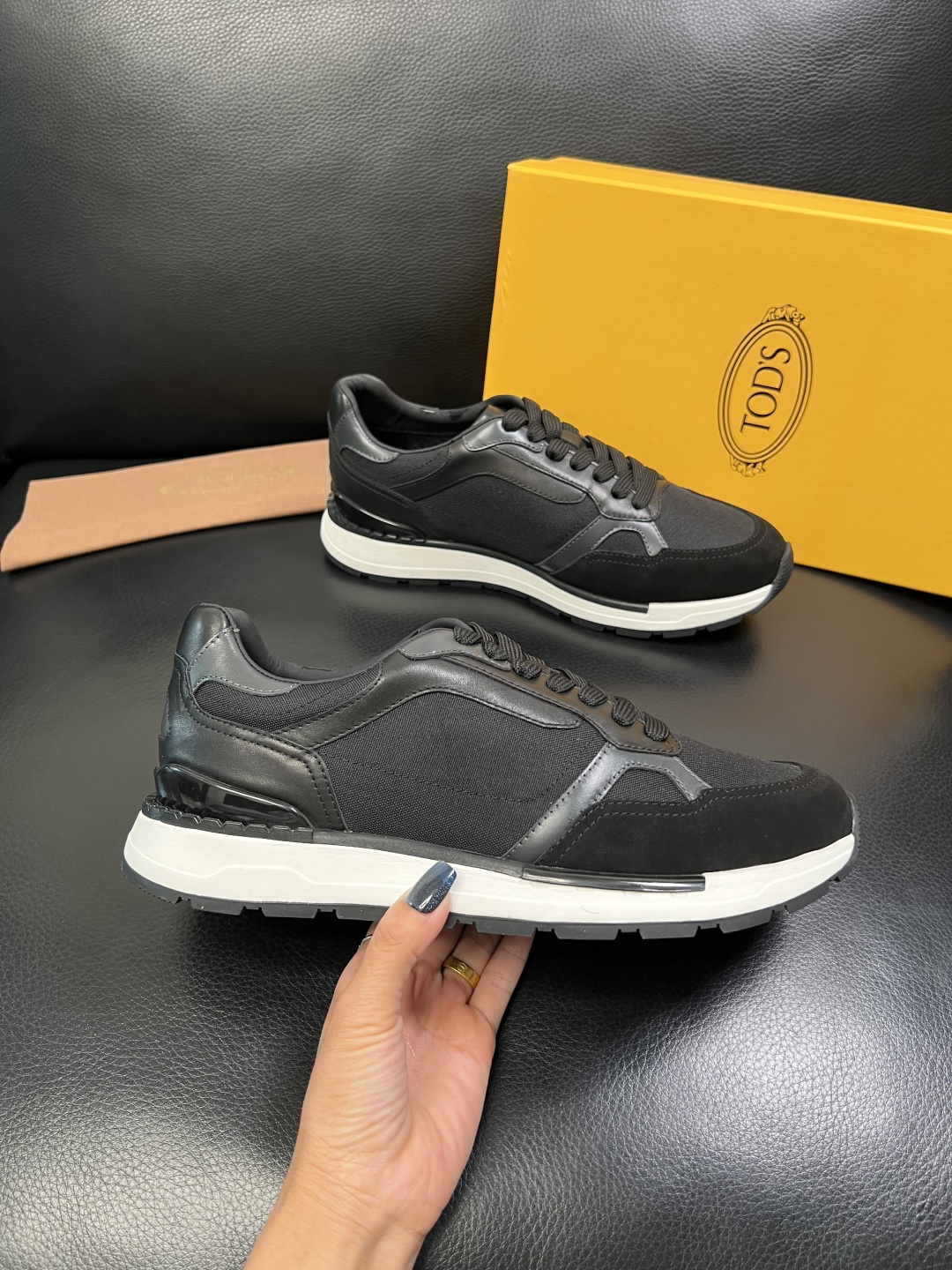 Tods 高品质 顶级工艺品 托德斯 专柜新款原厂配置，意大利进口牛皮拼布面料，进口牛里垫，透气舒适，鞋