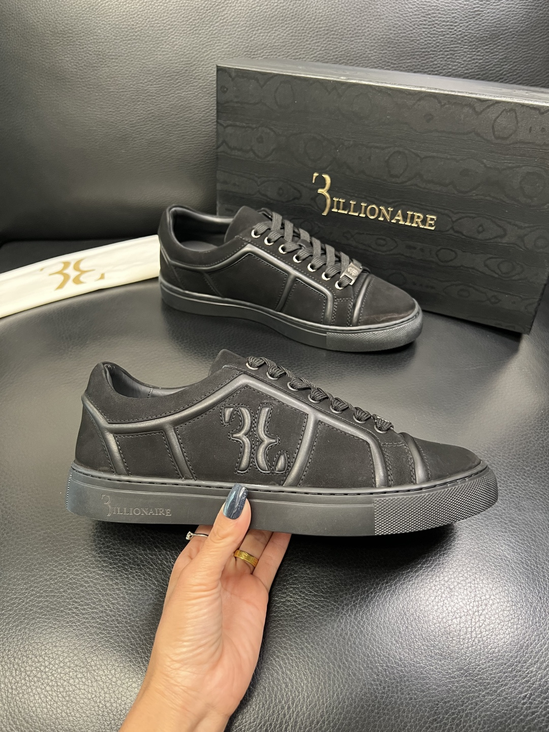 Billionaire 高品质 顶级工艺品 亿万富翁 专柜新款原厂配置，意大利进口牛皮面料，进口牛里垫，