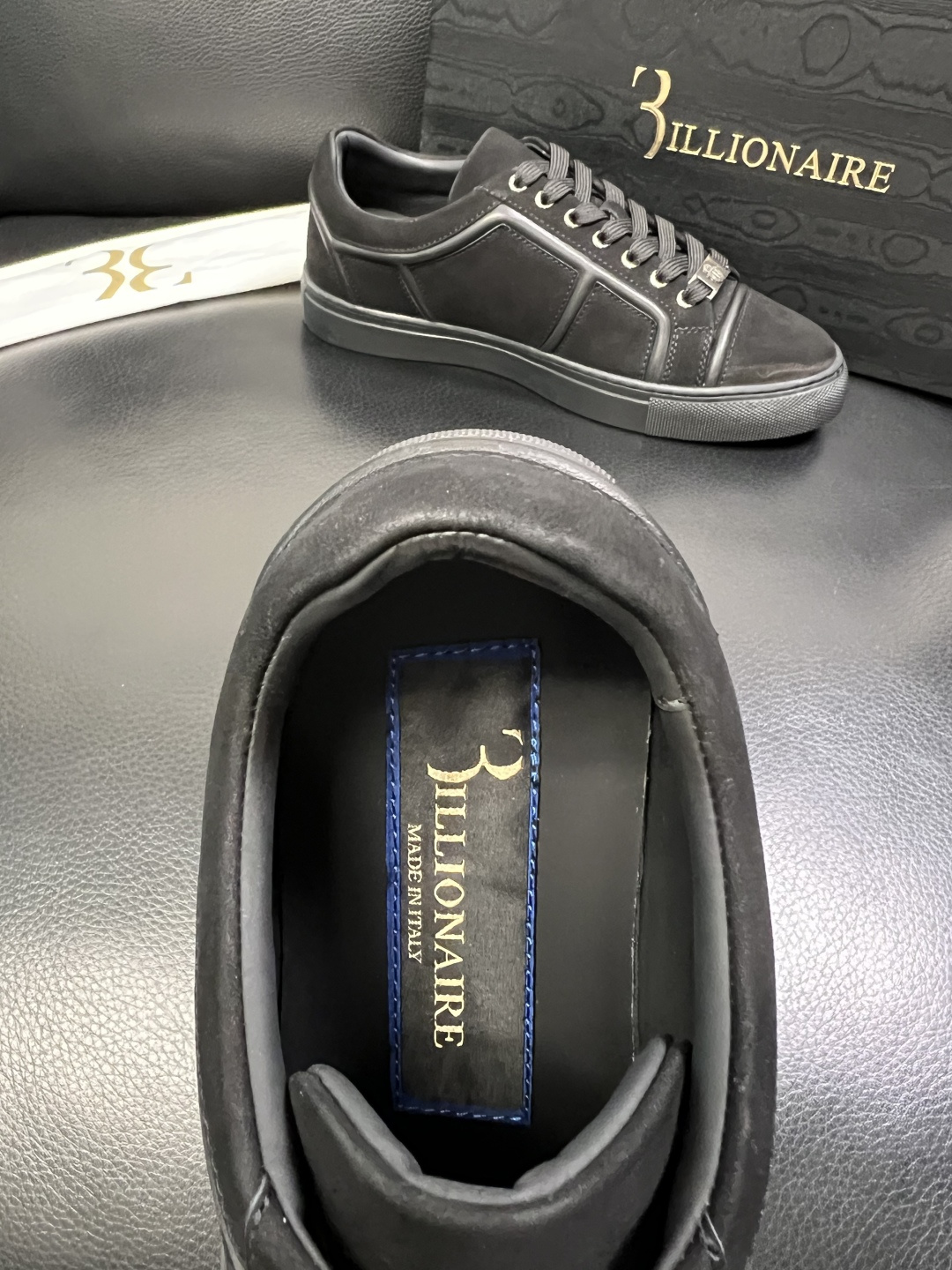 Billionaire 高品质 顶级工艺品 亿万富翁 专柜新款原厂配置，意大利进口牛皮面料，进口牛里垫，