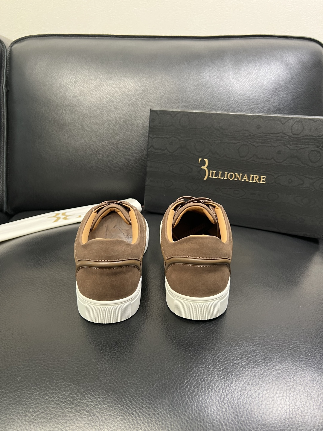 Billionaire 高品质 顶级工艺品 亿万富翁 专柜新款原厂配置，意大利进口牛皮面料，进口牛里垫，