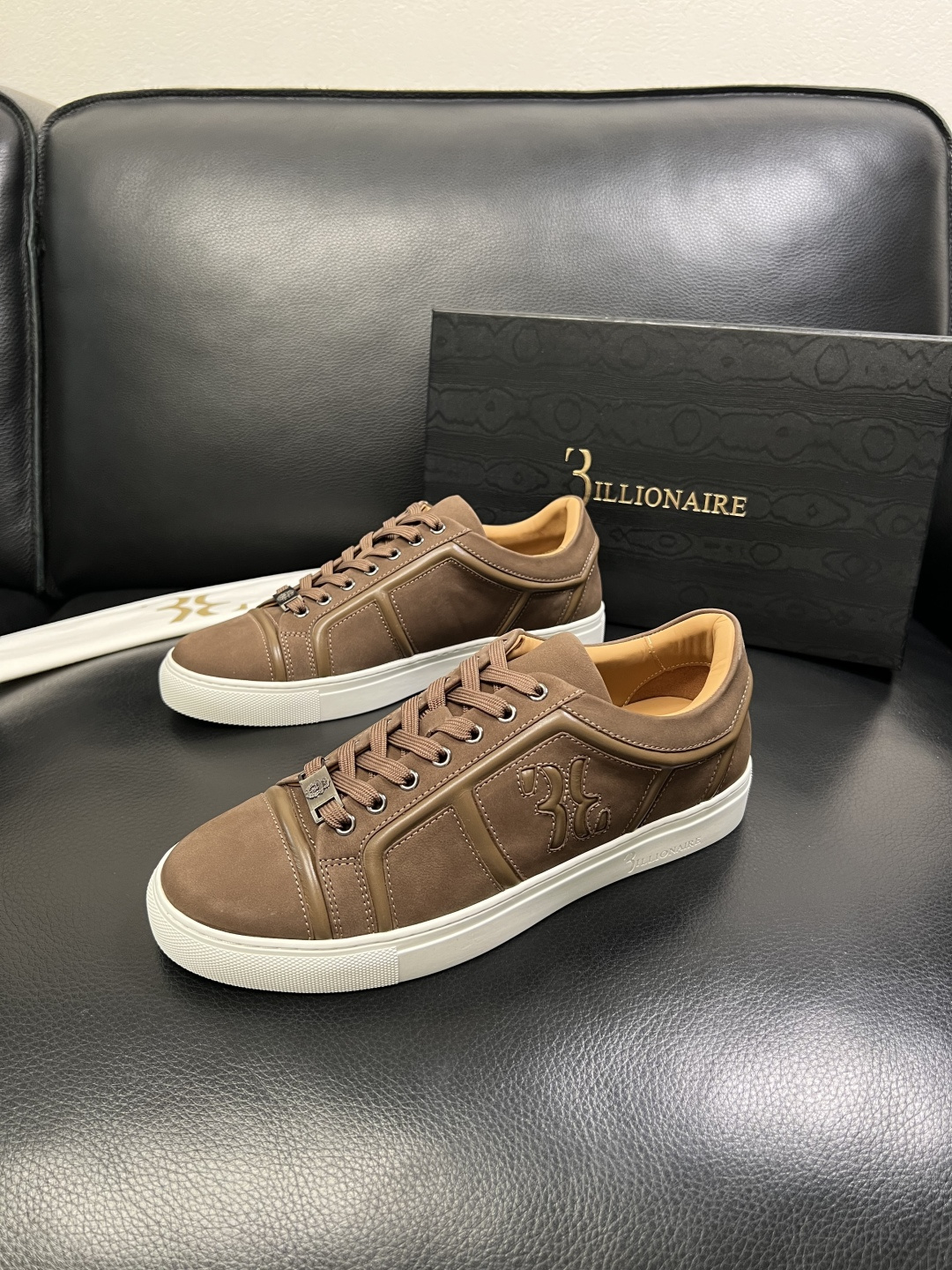 Billionaire 高品质 顶级工艺品 亿万富翁 专柜新款原厂配置，意大利进口牛皮面料，进口牛里垫，