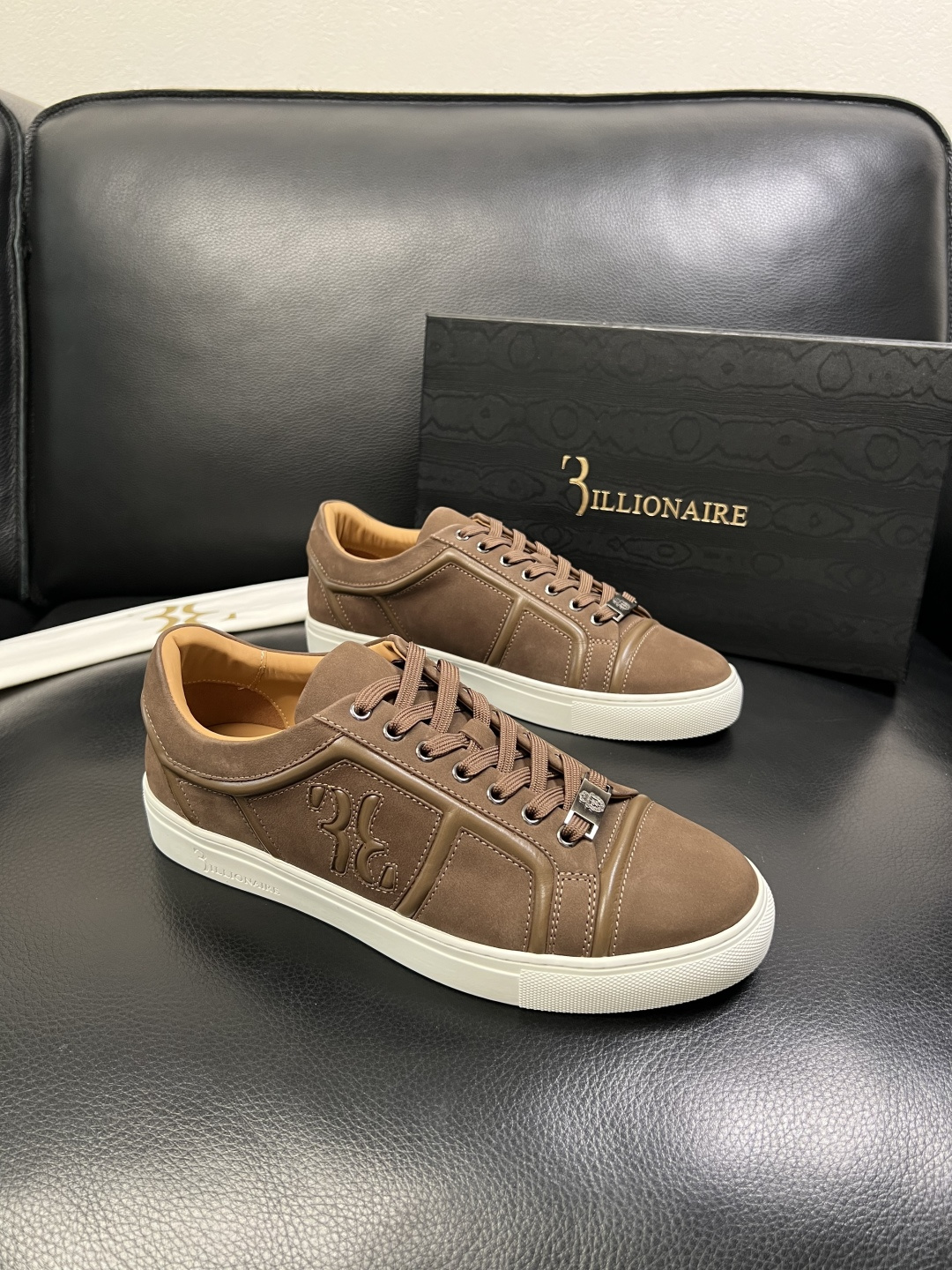 Billionaire 高品质 顶级工艺品 亿万富翁 专柜新款原厂配置，意大利进口牛皮面料，进口牛里垫，