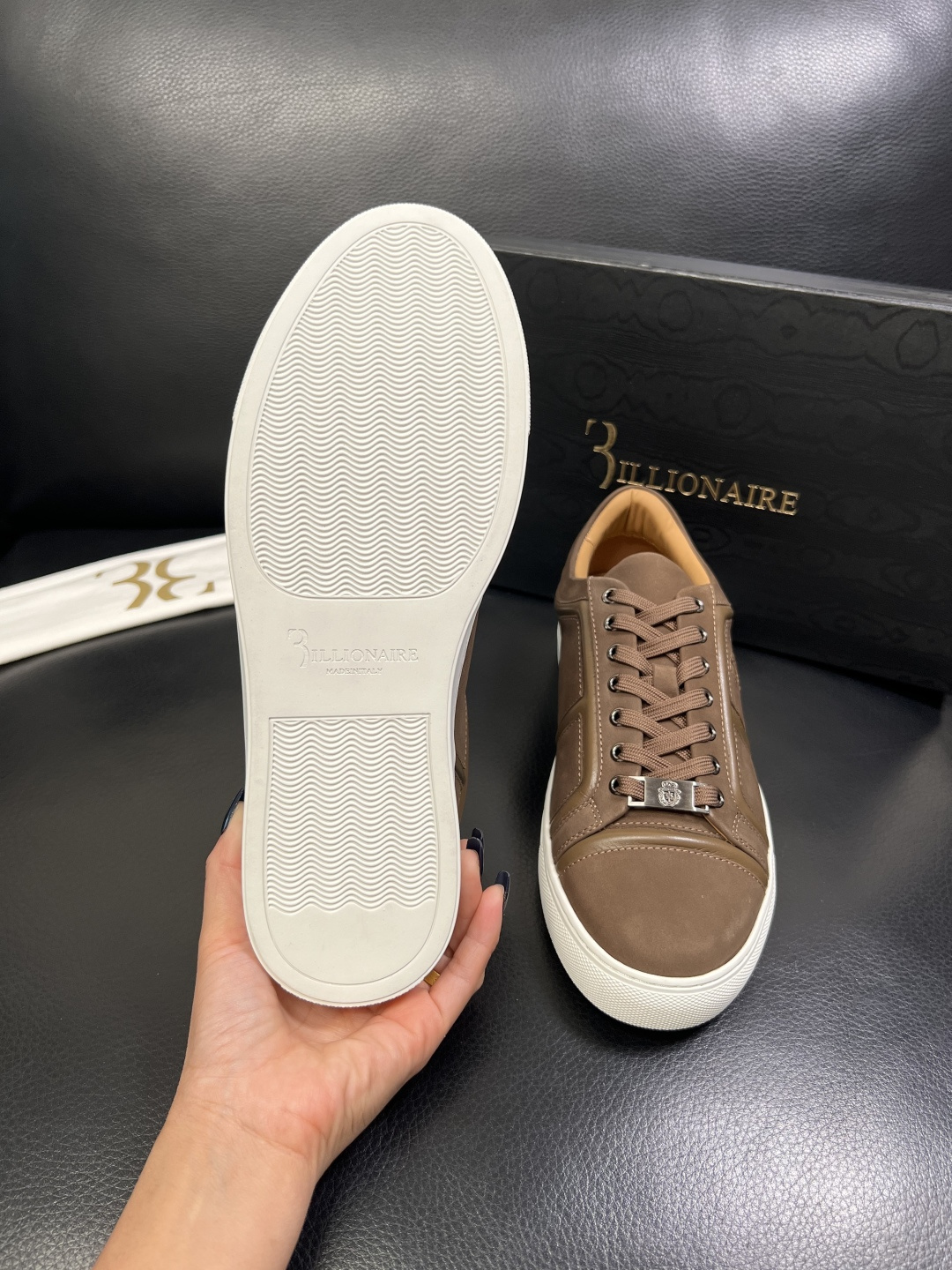 Billionaire 高品质 顶级工艺品 亿万富翁 专柜新款原厂配置，意大利进口牛皮面料，进口牛里垫，