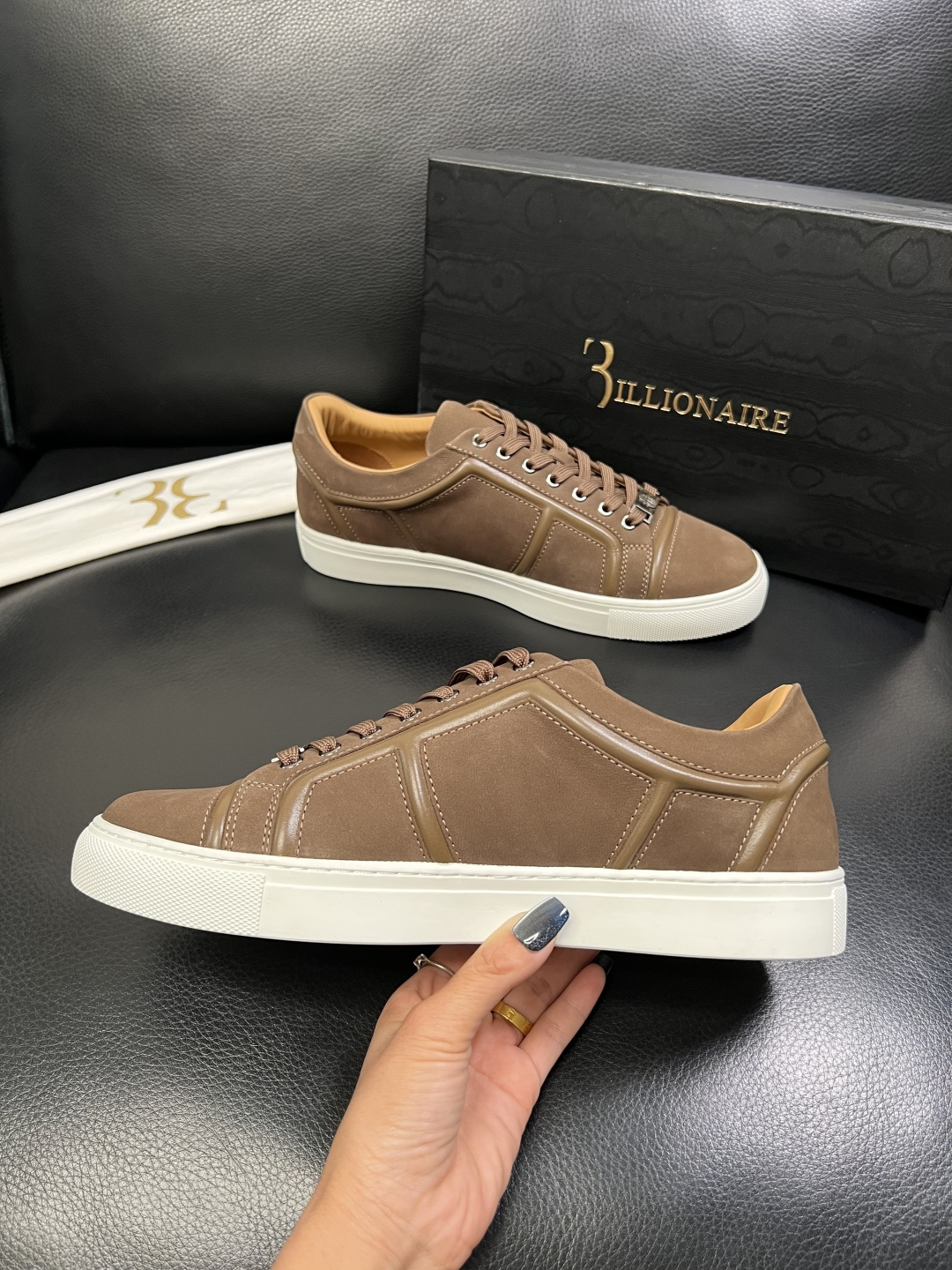 Billionaire 高品质 顶级工艺品 亿万富翁 专柜新款原厂配置，意大利进口牛皮面料，进口牛里垫，