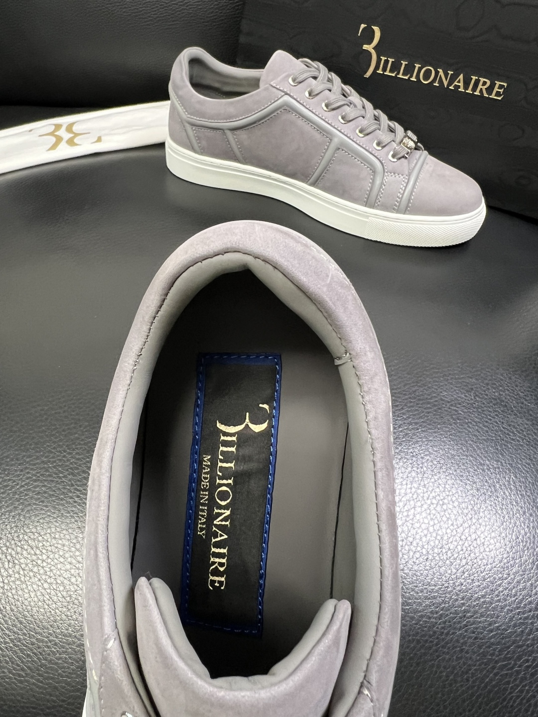 Billionaire 高品质 顶级工艺品 亿万富翁 专柜新款原厂配置，意大利进口牛皮面料，进口牛里垫，