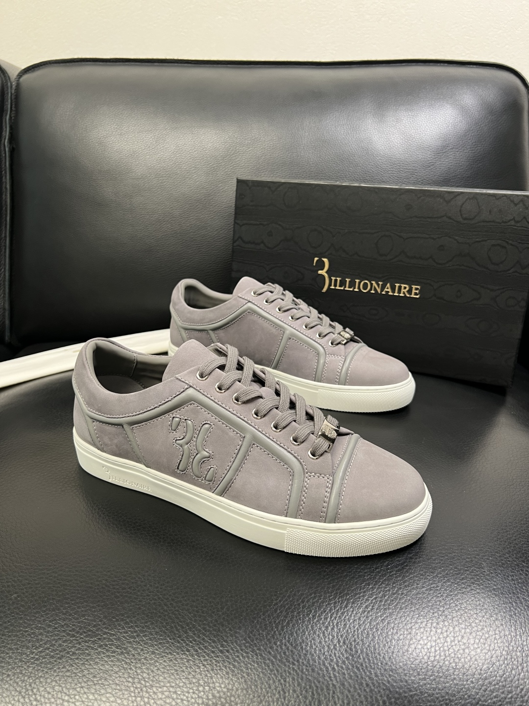 Billionaire 高品质 顶级工艺品 亿万富翁 专柜新款原厂配置，意大利进口牛皮面料，进口牛里垫，