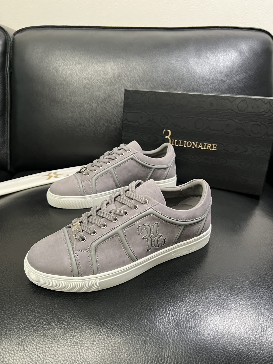 Billionaire 高品质 顶级工艺品 亿万富翁 专柜新款原厂配置，意大利进口牛皮面料，进口牛里垫，