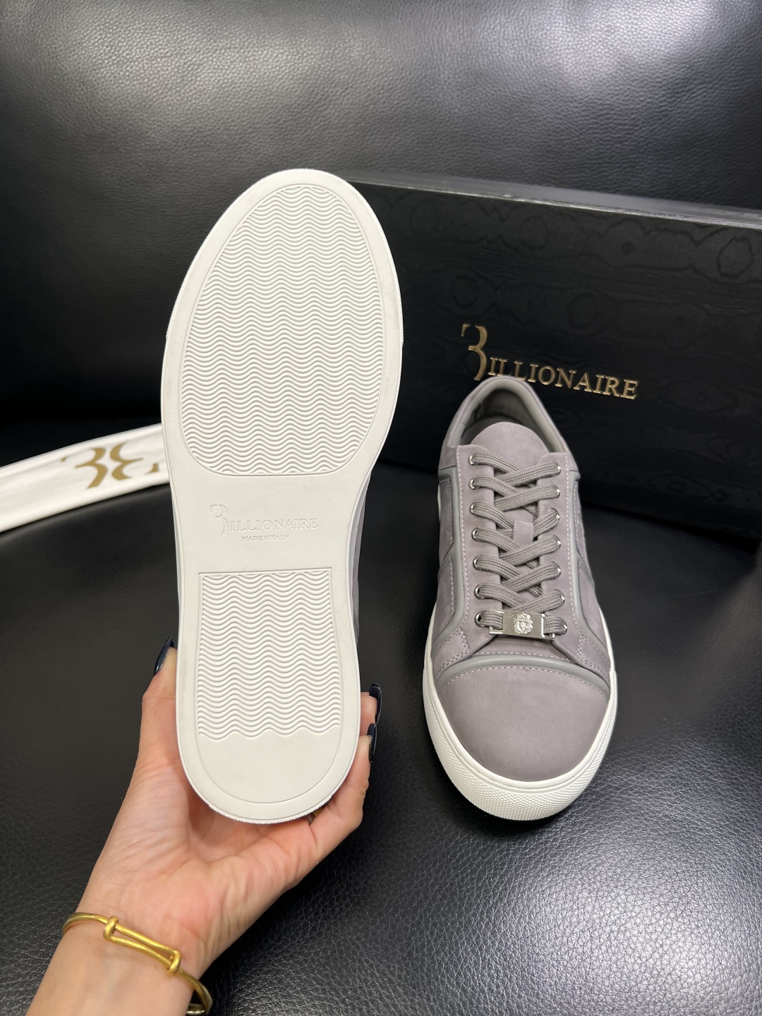 Billionaire 高品质 顶级工艺品 亿万富翁 专柜新款原厂配置，意大利进口牛皮面料，进口牛里垫，