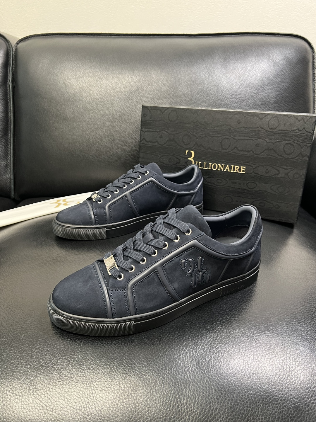 Billionaire 高品质 顶级工艺品 亿万富翁 专柜新款原厂配置，意大利进口牛皮面料，进口牛里垫，