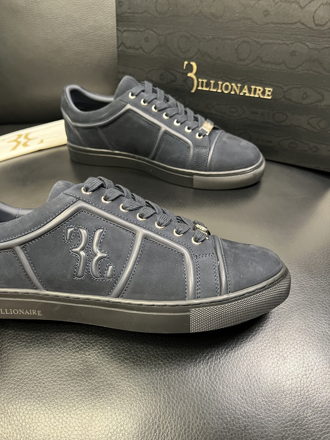 Billionaire 高品质 顶级工艺品 亿万富翁 专柜新款原厂配置，意大利进口牛皮面料，进口牛里垫，