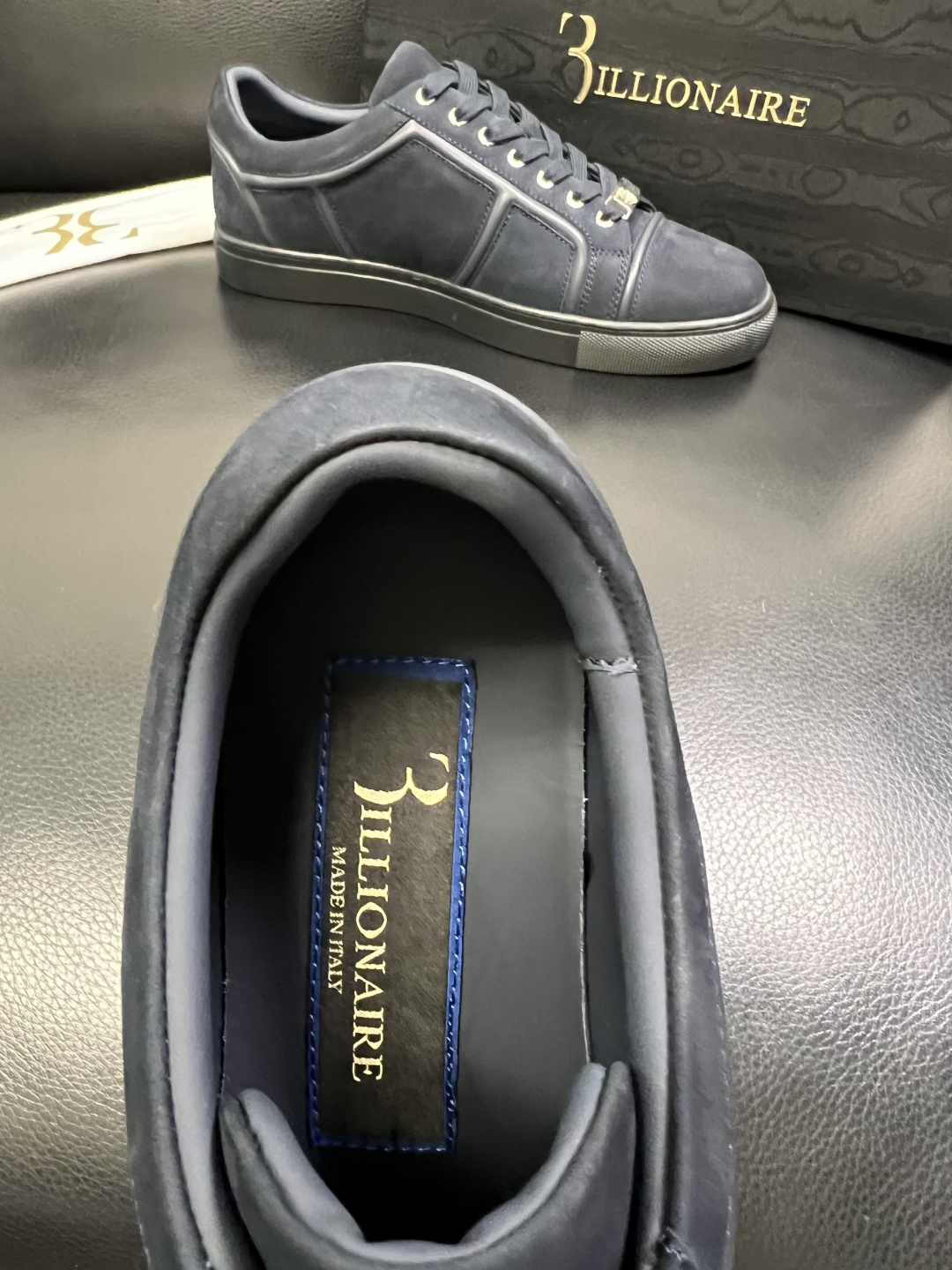 Billionaire 高品质 顶级工艺品 亿万富翁 专柜新款原厂配置，意大利进口牛皮面料，进口牛里垫，
