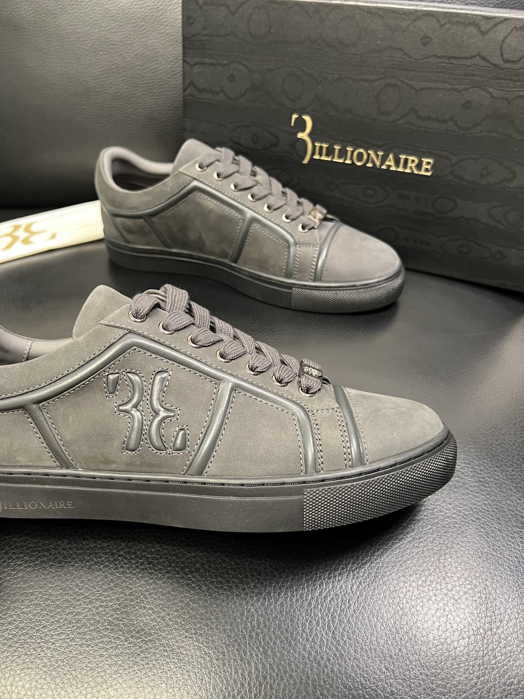 Billionaire 高品质 顶级工艺品 亿万富翁 专柜新款原厂配置，意大利进口牛皮面料，进口牛里垫，