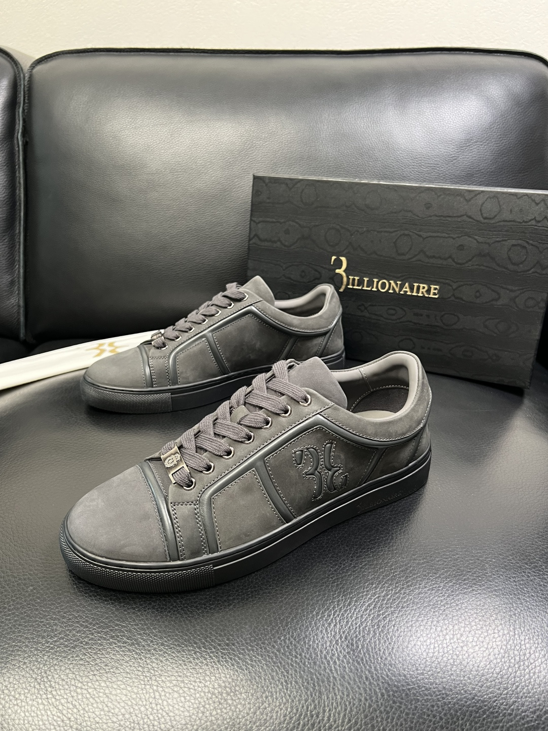 Billionaire 高品质 顶级工艺品 亿万富翁 专柜新款原厂配置，意大利进口牛皮面料，进口牛里垫，