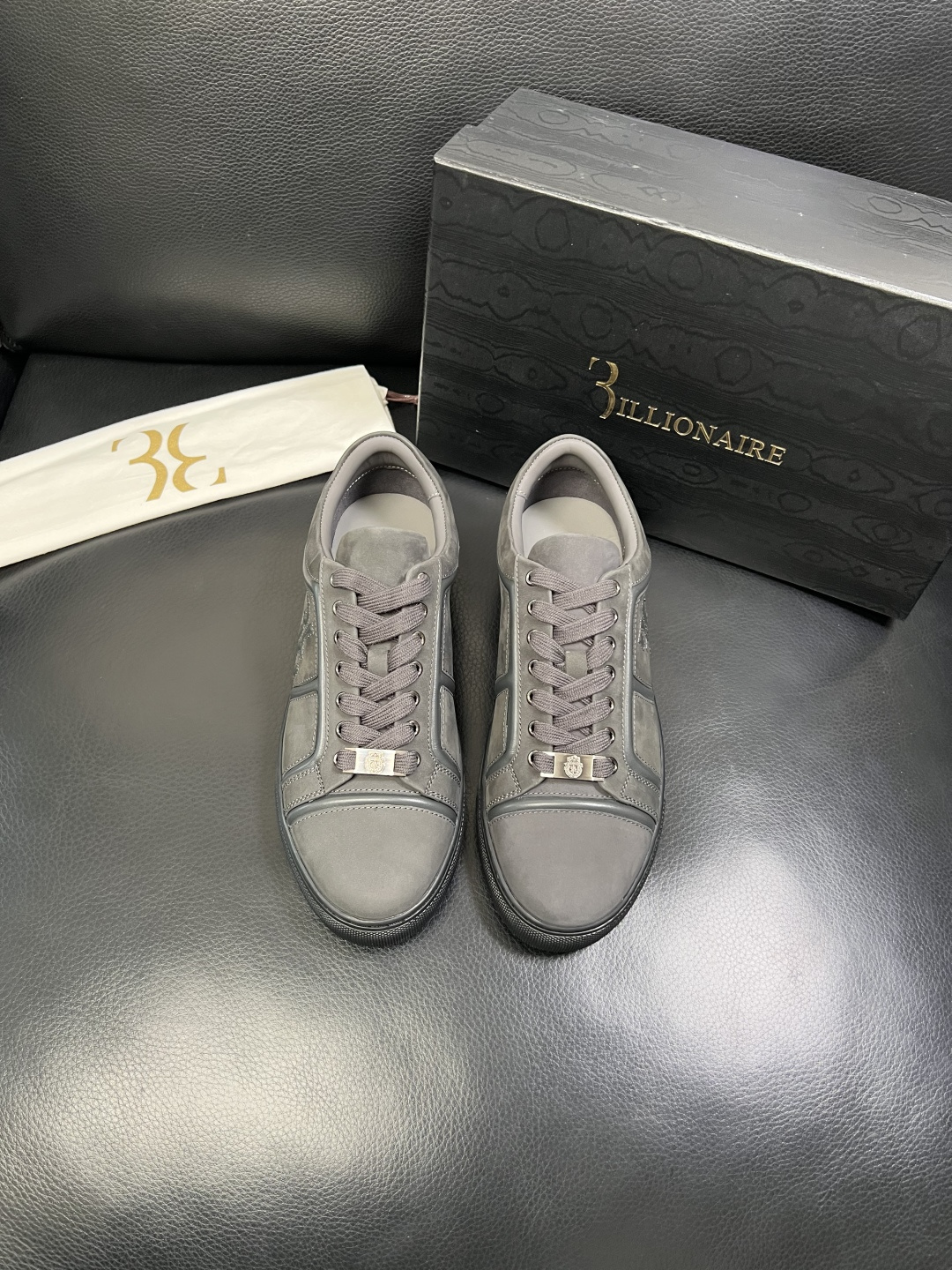 Billionaire 高品质 顶级工艺品 亿万富翁 专柜新款原厂配置，意大利进口牛皮面料，进口牛里垫，