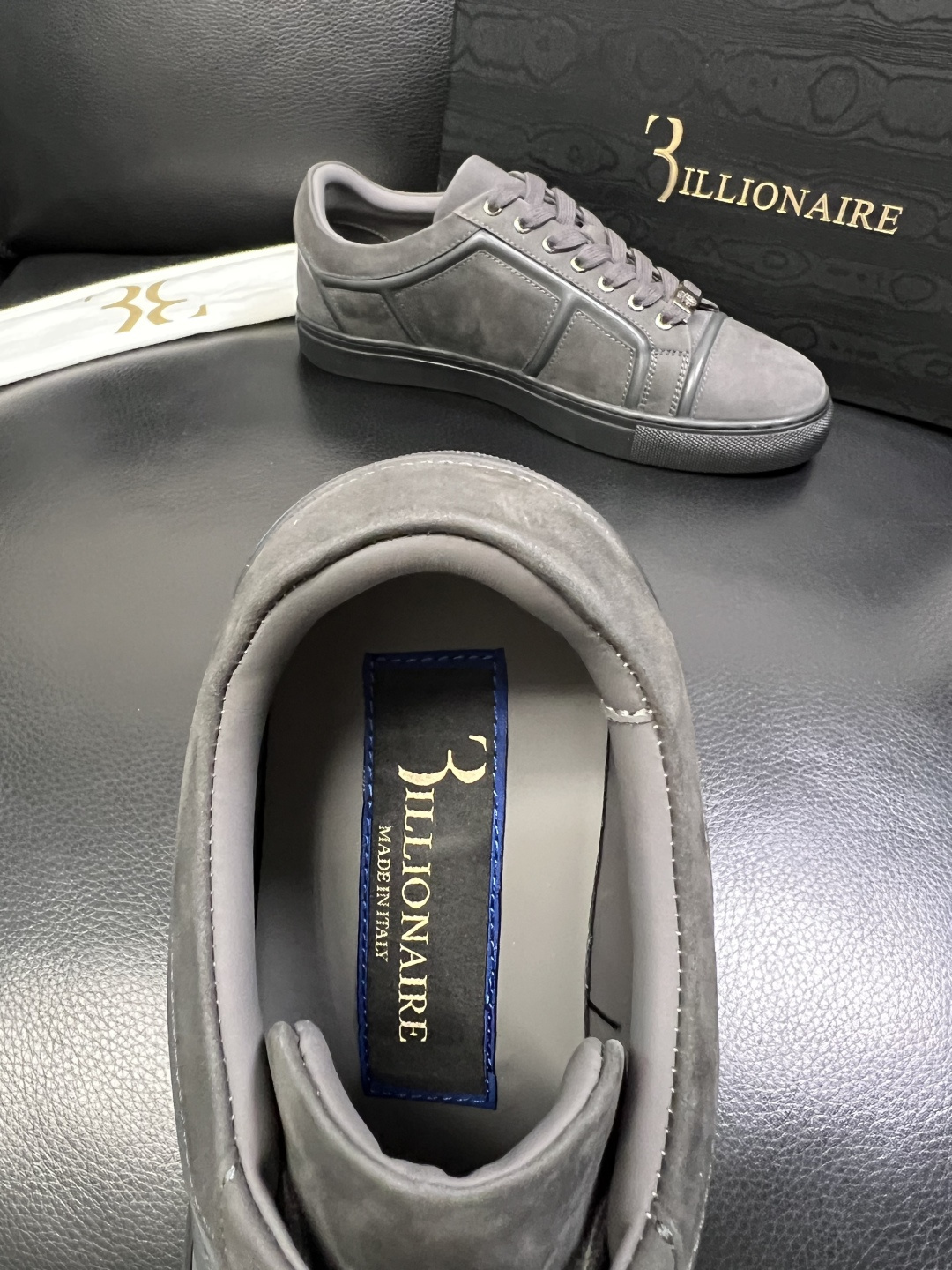 Billionaire 高品质 顶级工艺品 亿万富翁 专柜新款原厂配置，意大利进口牛皮面料，进口牛里垫，