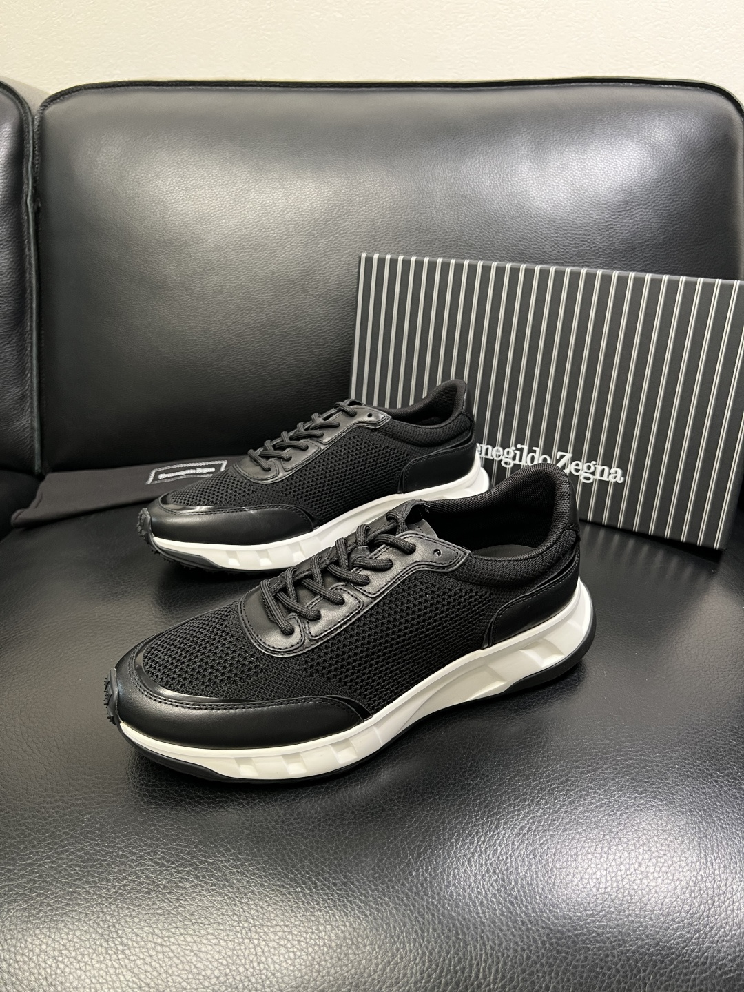 Zegna 高品质 顶级工艺品 杰尼亚 专柜新款原厂配置，意大利进口牛皮面料，进口牛里垫，透气舒适，鞋底