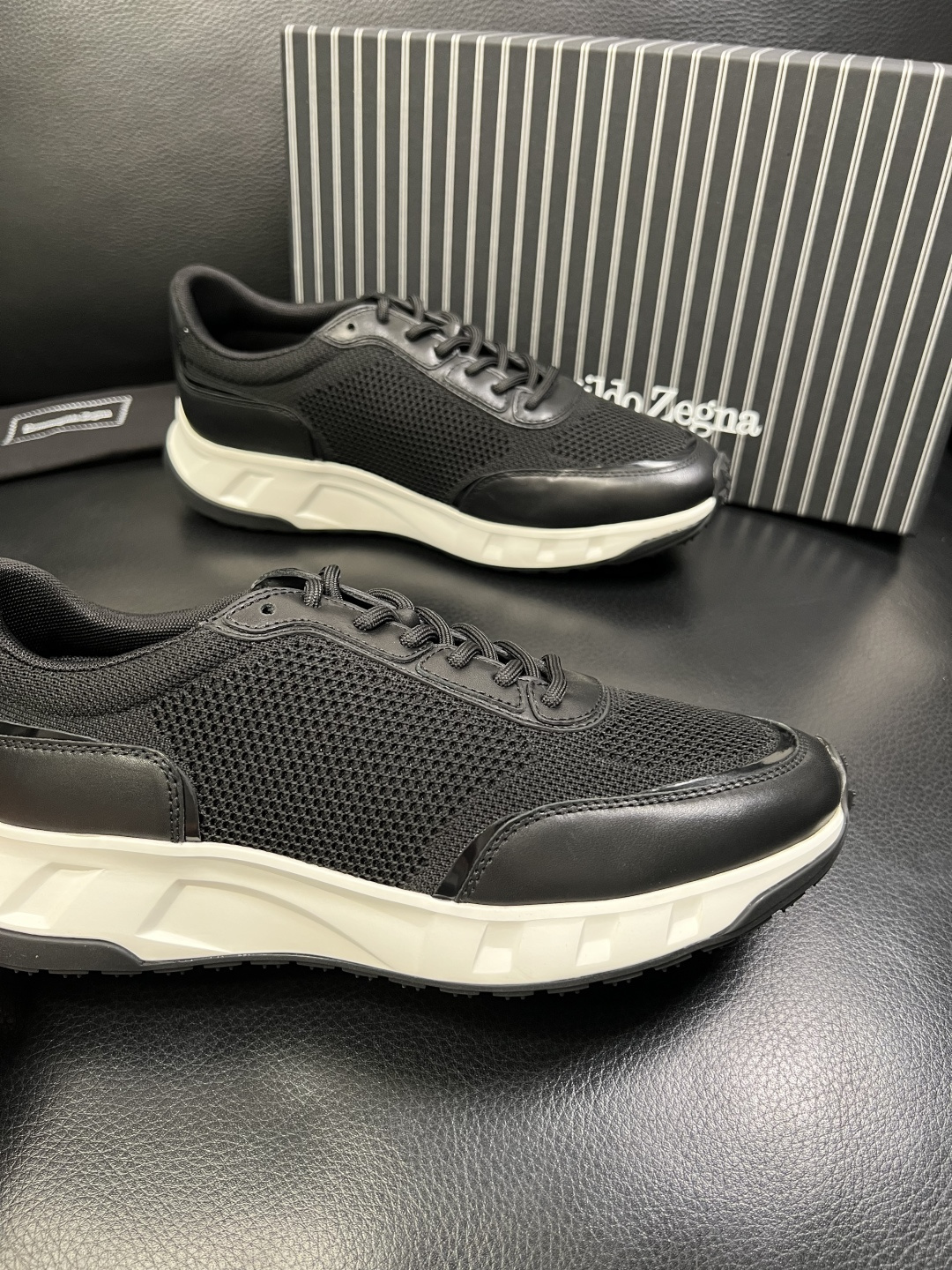 Zegna 高品质 顶级工艺品 杰尼亚 专柜新款原厂配置，意大利进口牛皮面料，进口牛里垫，透气舒适，鞋底