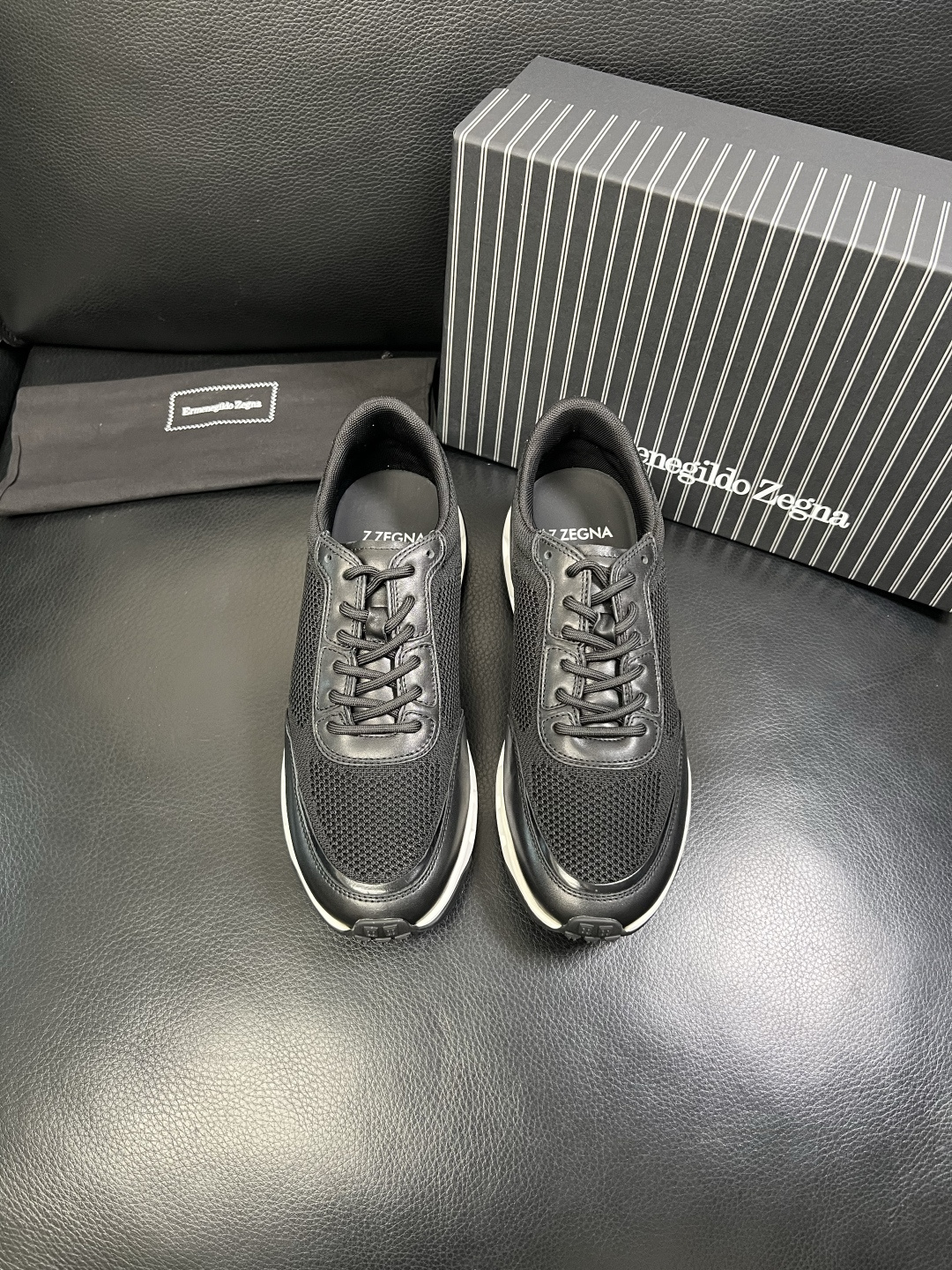 Zegna 高品质 顶级工艺品 杰尼亚 专柜新款原厂配置，意大利进口牛皮面料，进口牛里垫，透气舒适，鞋底