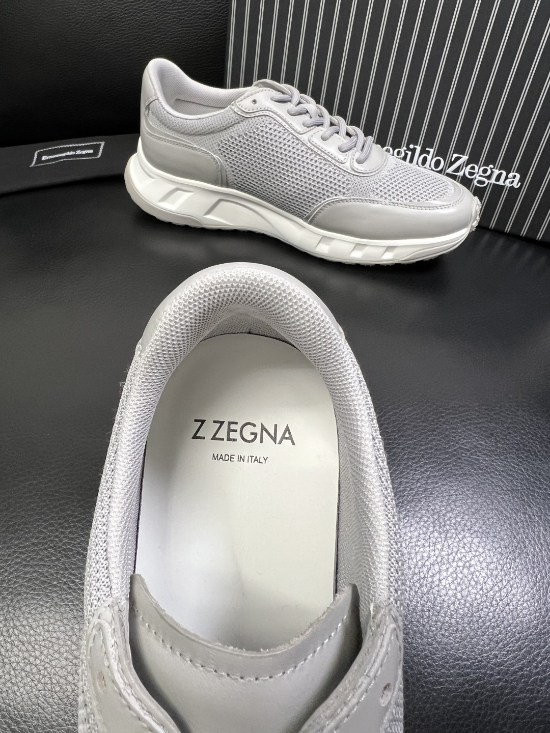 Zegna 高品质 顶级工艺品 杰尼亚 专柜新款原厂配置，意大利进口牛皮面料，进口牛里垫，透气舒适，鞋底