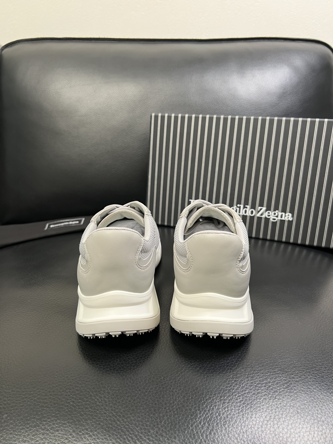 Zegna 高品质 顶级工艺品 杰尼亚 专柜新款原厂配置，意大利进口牛皮面料，进口牛里垫，透气舒适，鞋底