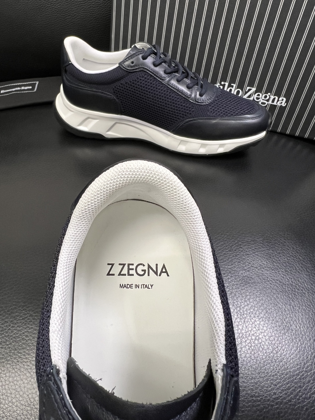 Zegna 高品质 顶级工艺品 杰尼亚 专柜新款原厂配置，意大利进口牛皮面料，进口牛里垫，透气舒适，鞋底