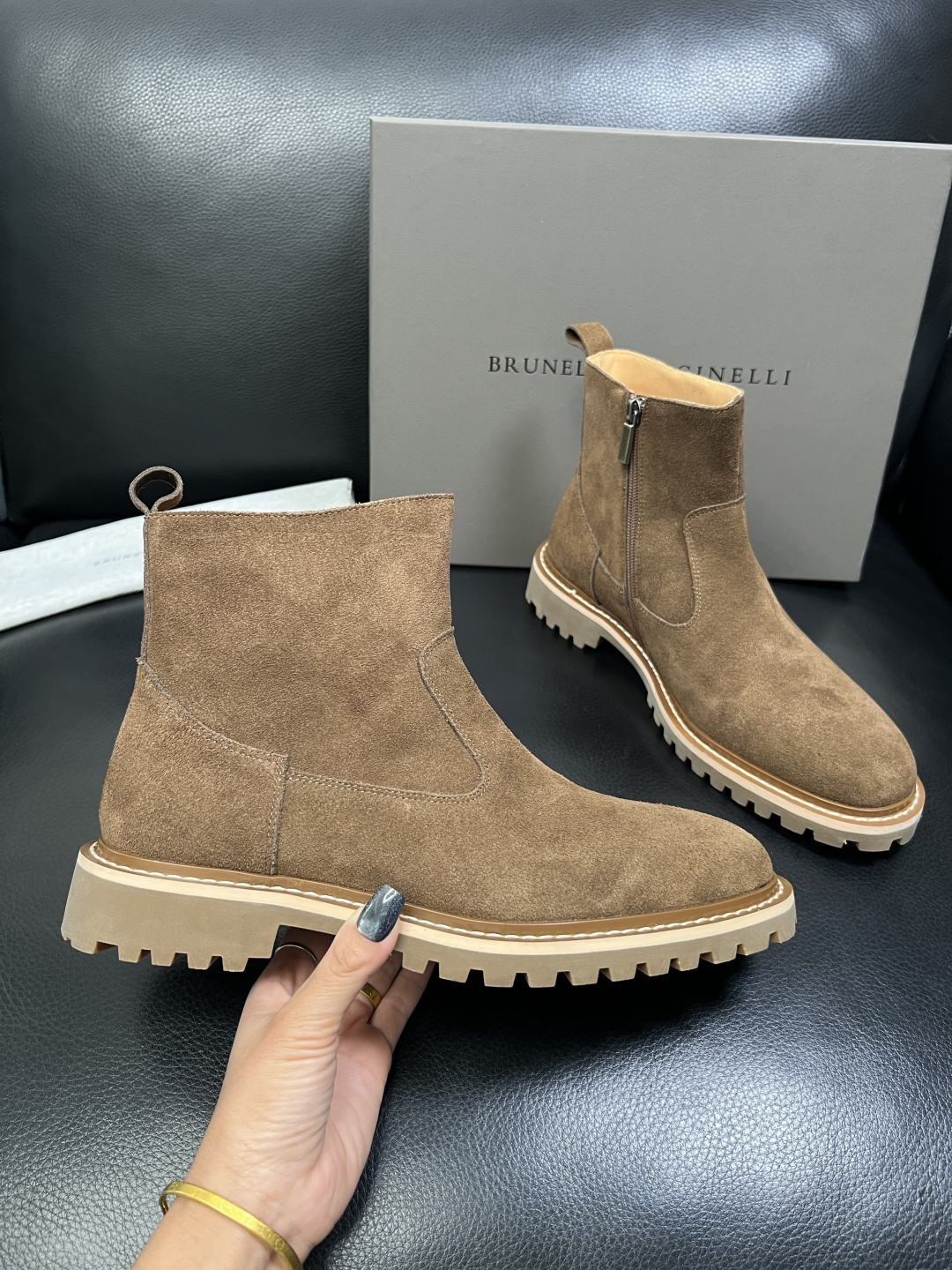 Brunello Cucinelli 高品质 顶级工艺品 BC 靴子高帮专柜同步原厂配置，意大利进口牛皮