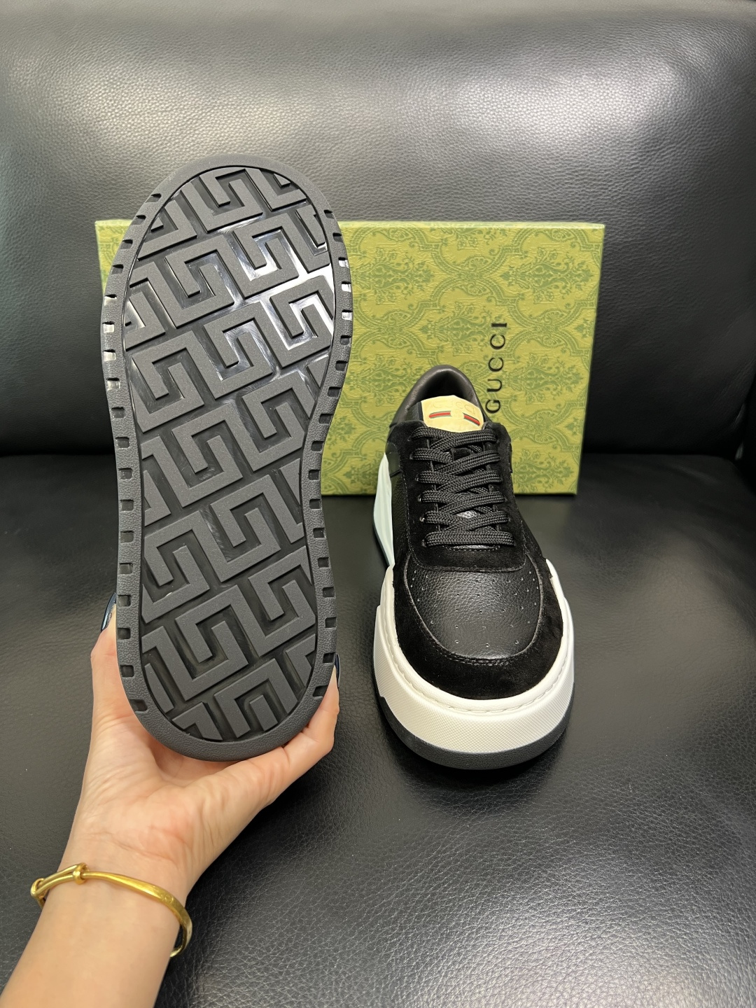 Gucci 高品质 顶级工艺品 古奇 专柜新款原厂配置，意大利进口牛皮面料，进口牛皮内里垫，透气舒适，鞋