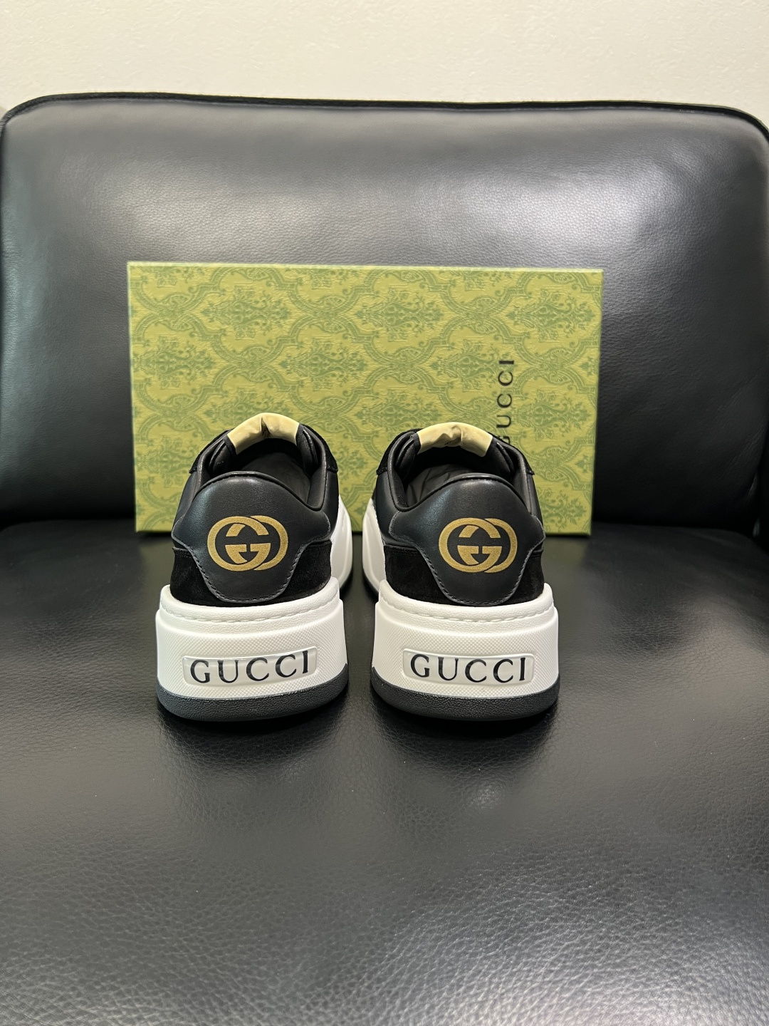 Gucci 高品质 顶级工艺品 古奇 专柜新款原厂配置，意大利进口牛皮面料，进口牛皮内里垫，透气舒适，鞋