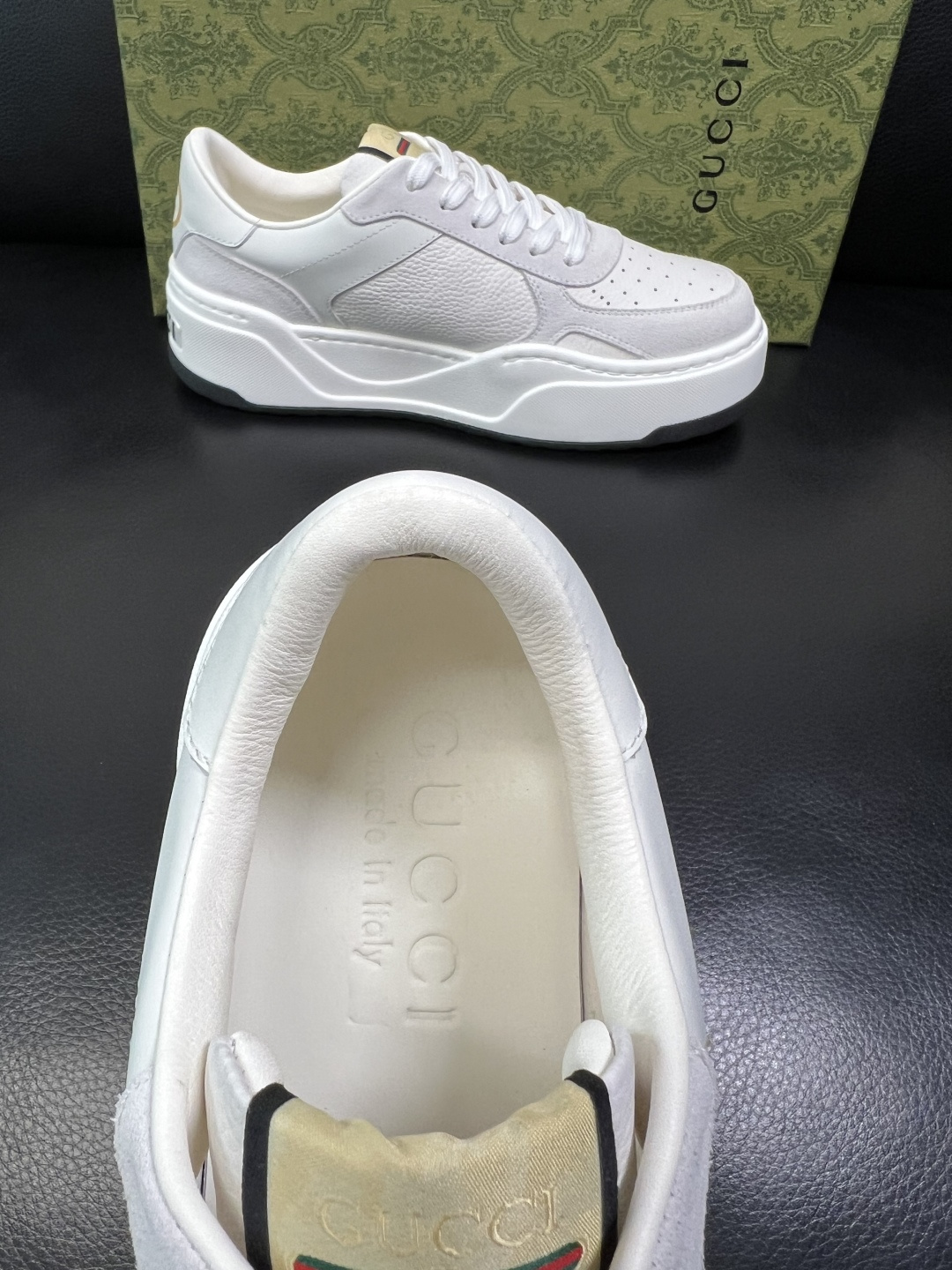 Gucci 高品质 顶级工艺品 古奇 专柜新款原厂配置，意大利进口牛皮面料，进口牛皮内里垫，透气舒适，鞋