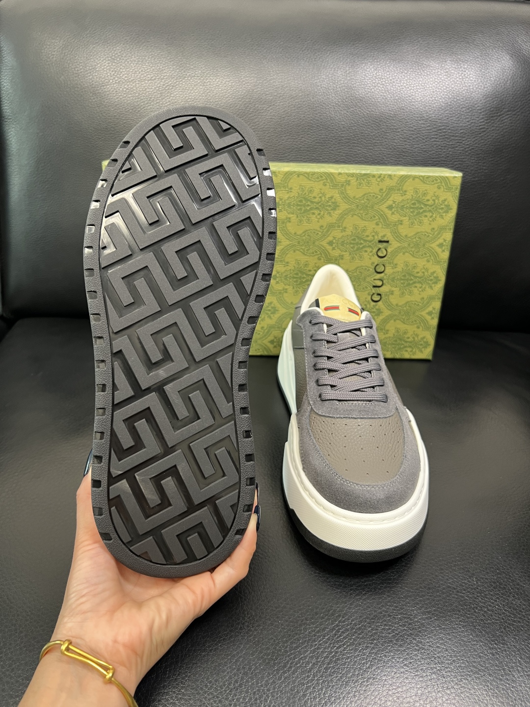 Gucci 高品质 顶级工艺品 古奇 专柜新款原厂配置，意大利进口牛皮面料，进口牛皮内里垫，透气舒适，鞋