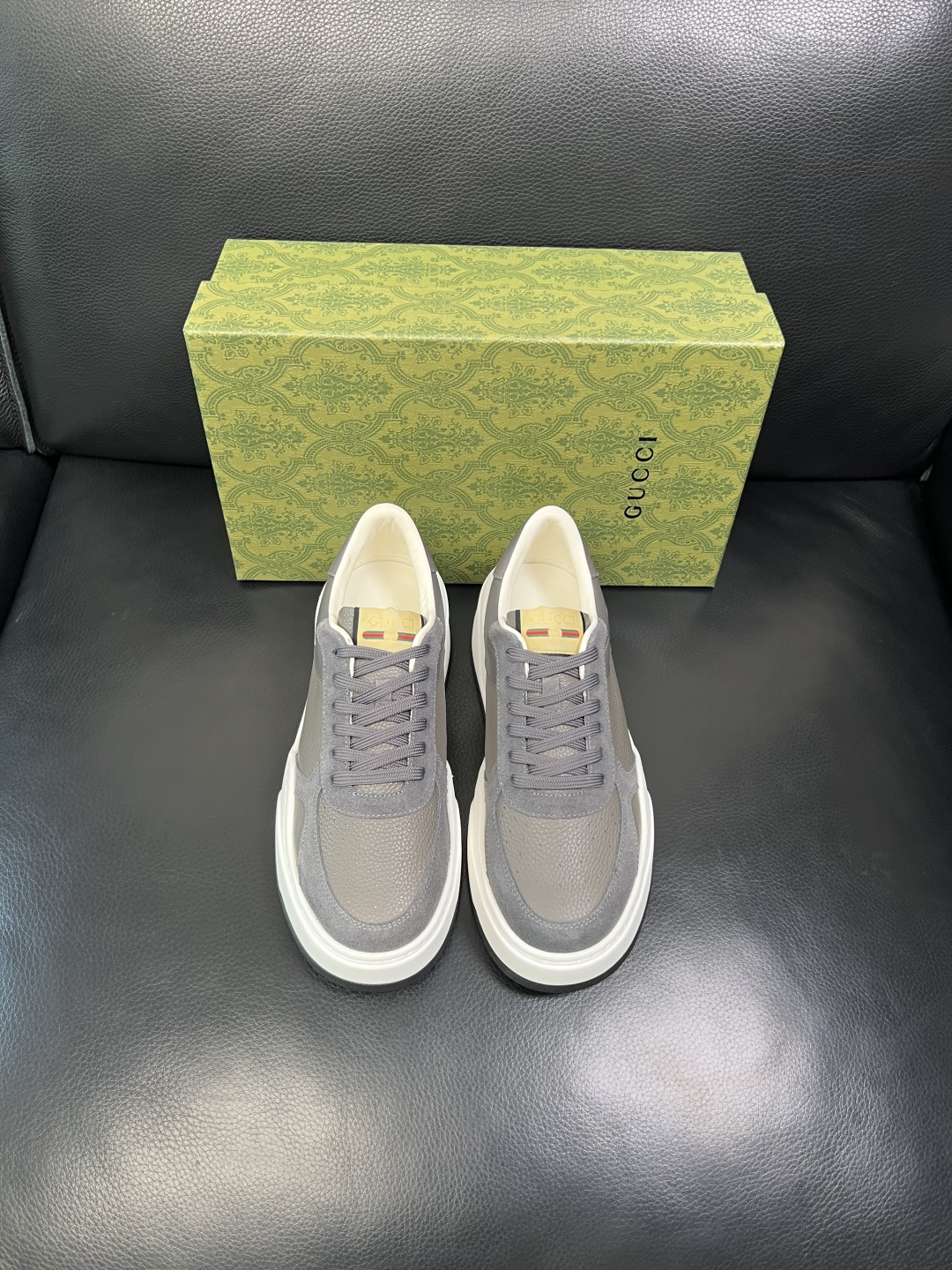 Gucci 高品质 顶级工艺品 古奇 专柜新款原厂配置，意大利进口牛皮面料，进口牛皮内里垫，透气舒适，鞋