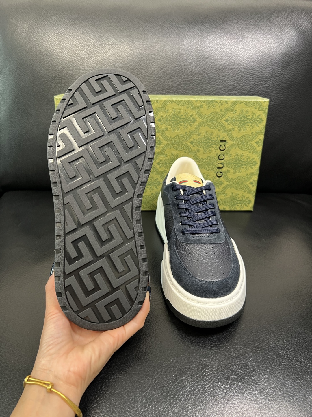 Gucci 高品质 顶级工艺品 古奇 专柜新款原厂配置，意大利进口牛皮面料，进口牛皮内里垫，透气舒适，鞋