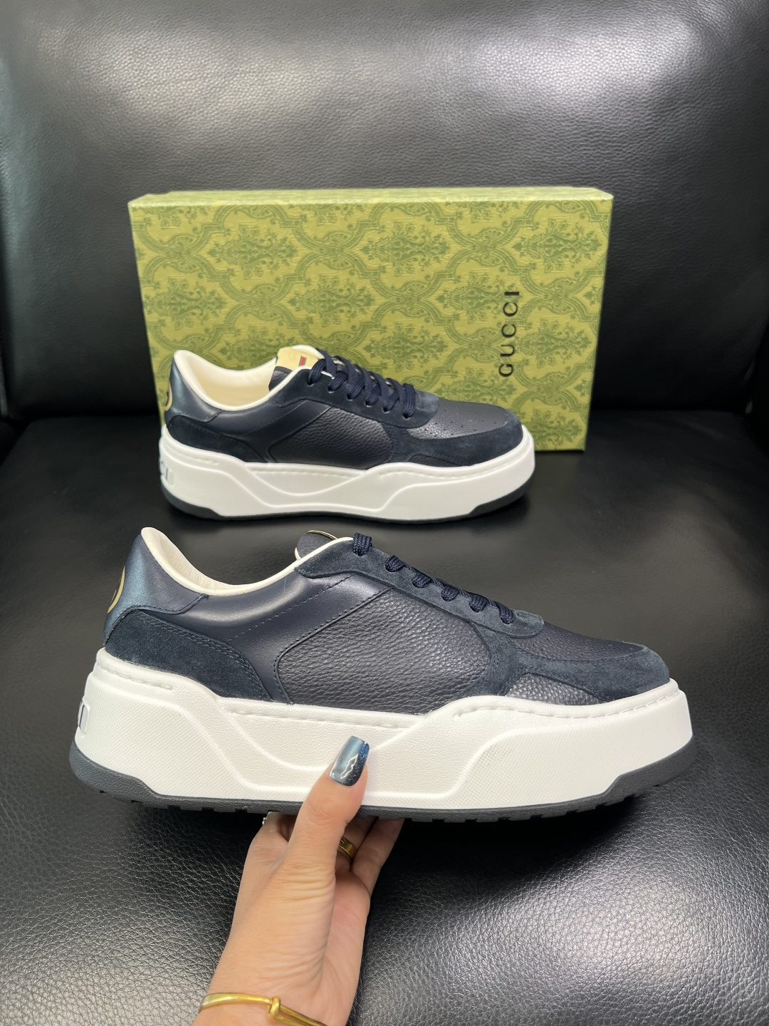 Gucci 高品质 顶级工艺品 古奇 专柜新款原厂配置，意大利进口牛皮面料，进口牛皮内里垫，透气舒适，鞋