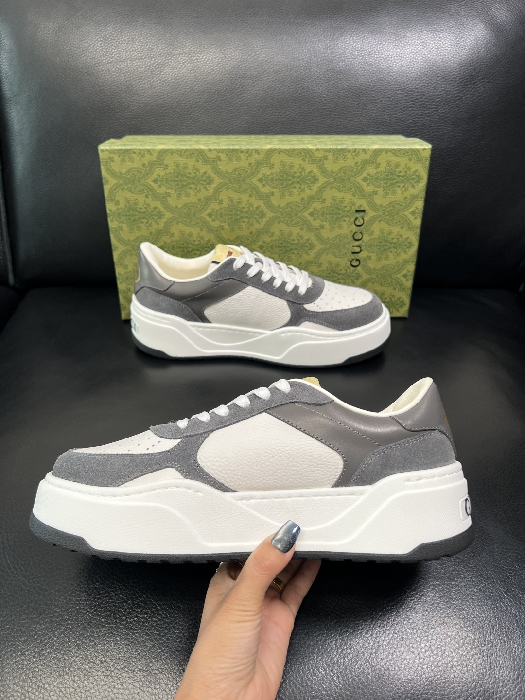 Gucci 高品质 顶级工艺品 古奇 专柜新款原厂配置，意大利进口牛皮面料，进口牛皮内里垫，透气舒适，鞋