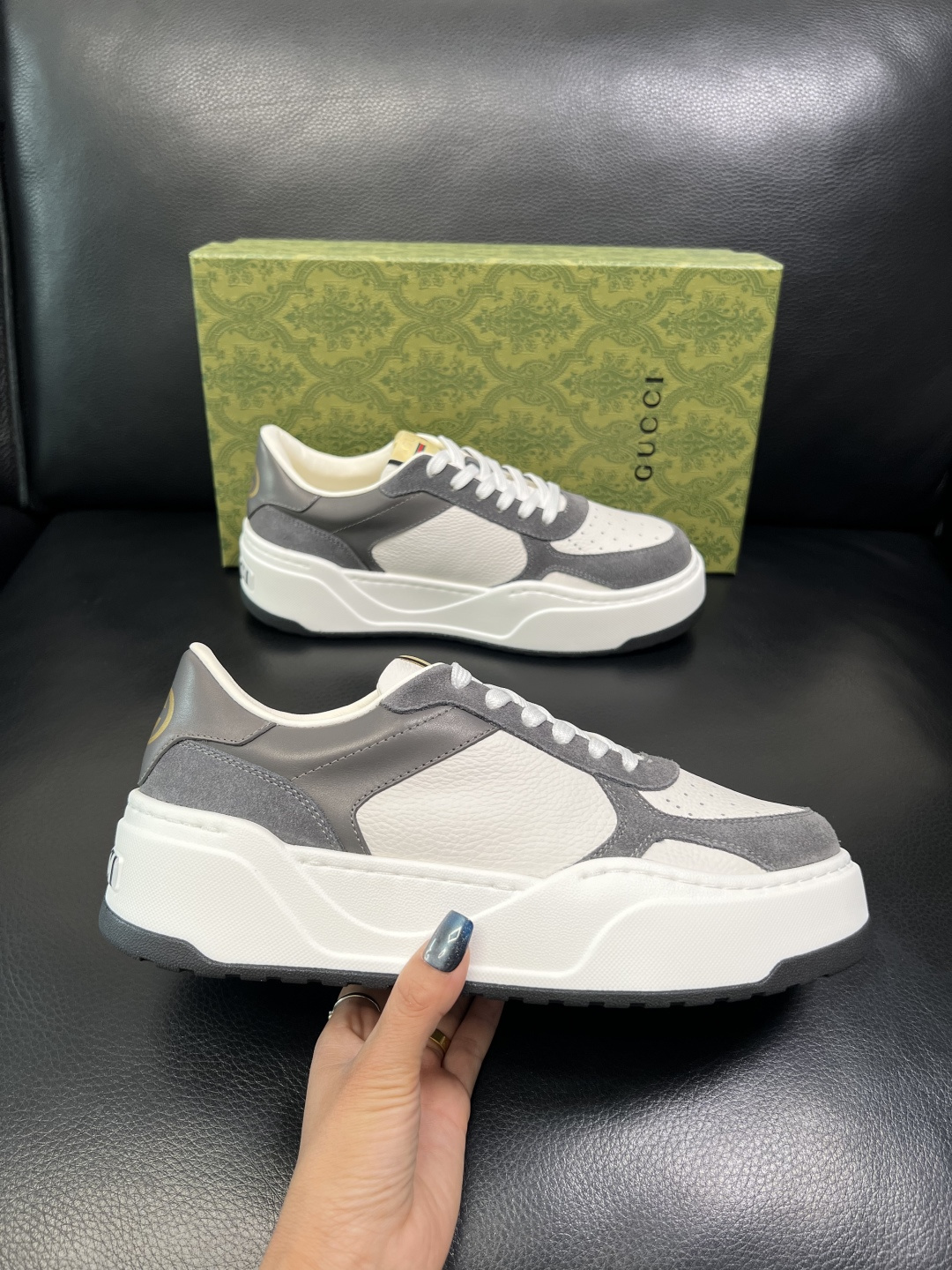 Gucci 高品质 顶级工艺品 古奇 专柜新款原厂配置，意大利进口牛皮面料，进口牛皮内里垫，透气舒适，鞋