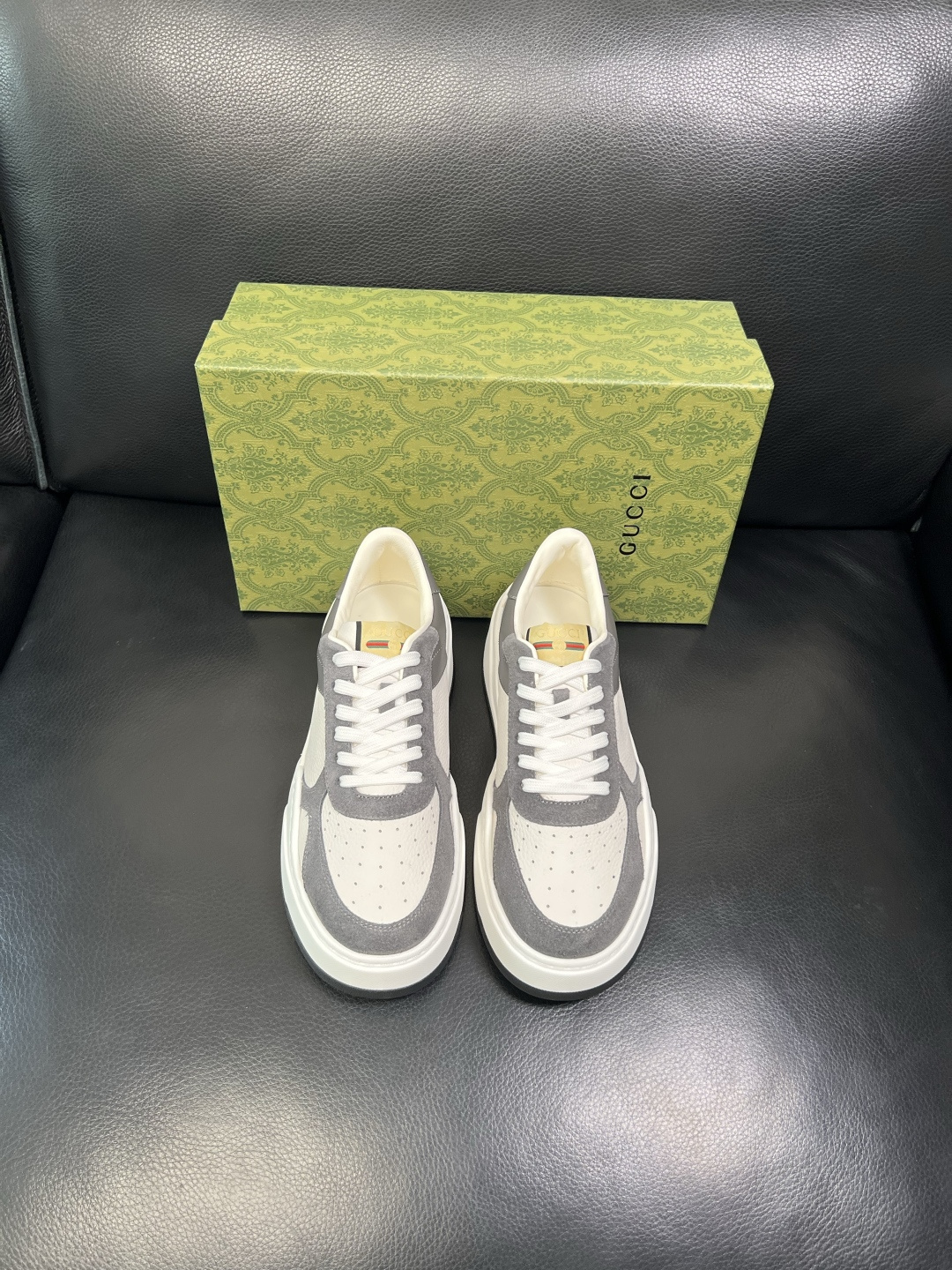 Gucci 高品质 顶级工艺品 古奇 专柜新款原厂配置，意大利进口牛皮面料，进口牛皮内里垫，透气舒适，鞋