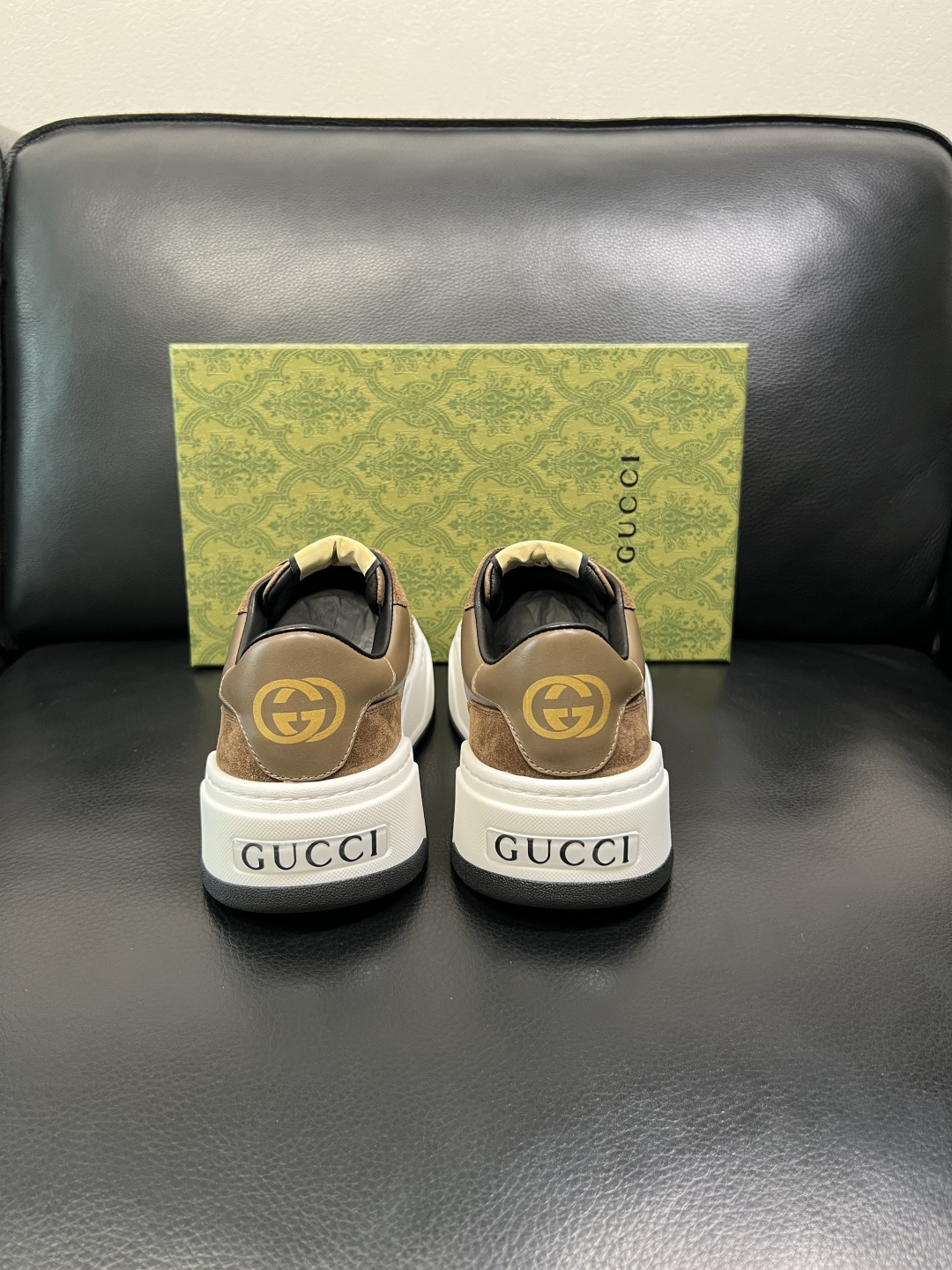 Gucci 高品质 顶级工艺品 古奇 专柜新款原厂配置，意大利进口牛皮面料，进口牛皮内里垫，透气舒适，鞋