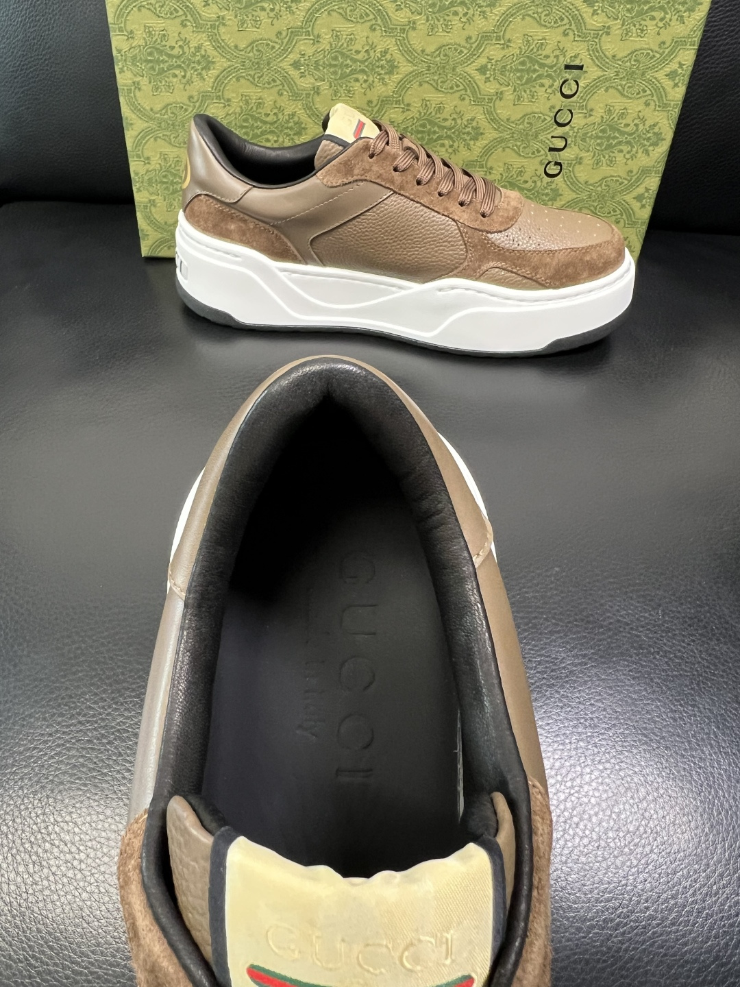 Gucci 高品质 顶级工艺品 古奇 专柜新款原厂配置，意大利进口牛皮面料，进口牛皮内里垫，透气舒适，鞋