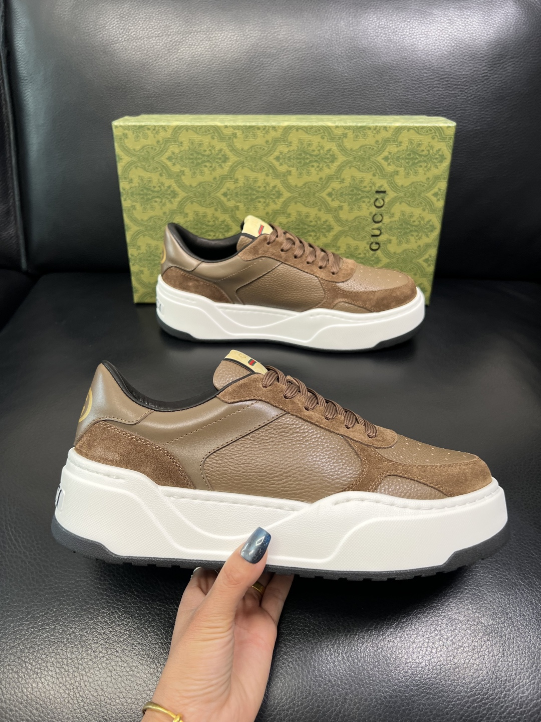 Gucci 高品质 顶级工艺品 古奇 专柜新款原厂配置，意大利进口牛皮面料，进口牛皮内里垫，透气舒适，鞋