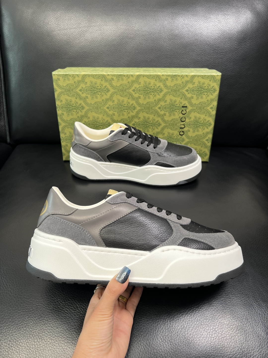 Gucci 高品质 顶级工艺品 古奇 专柜新款原厂配置，意大利进口牛皮面料，进口牛皮内里垫，透气舒适，鞋