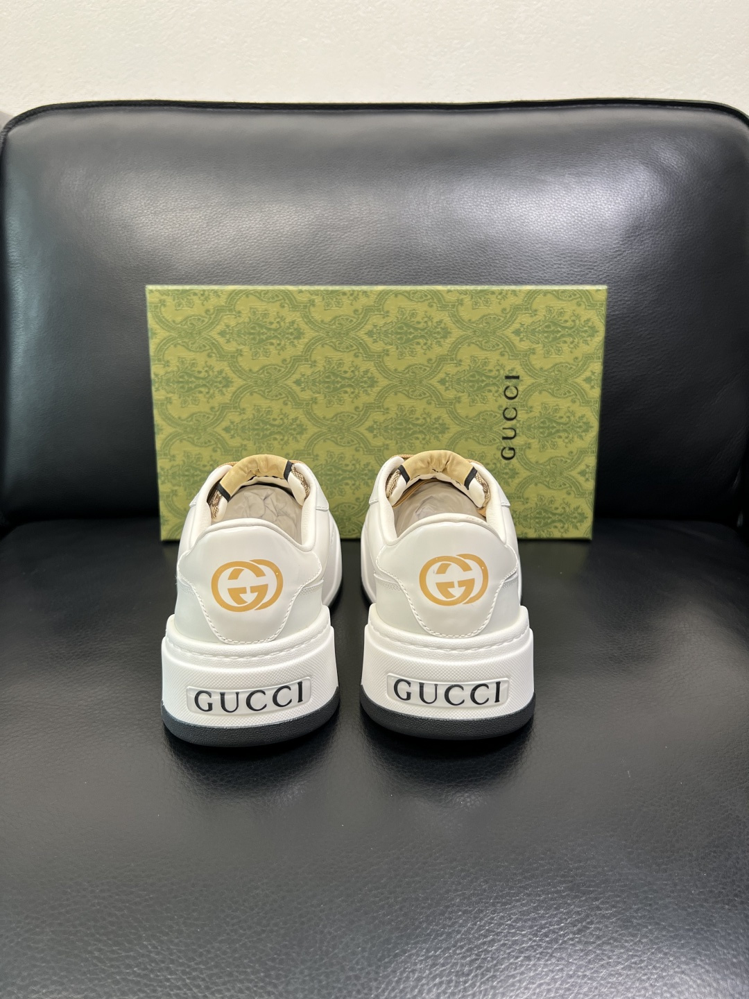 Gucci 高品质 顶级工艺品 古奇 专柜新款原厂配置，意大利进口牛皮面料，进口牛皮内里垫，透气舒适，鞋