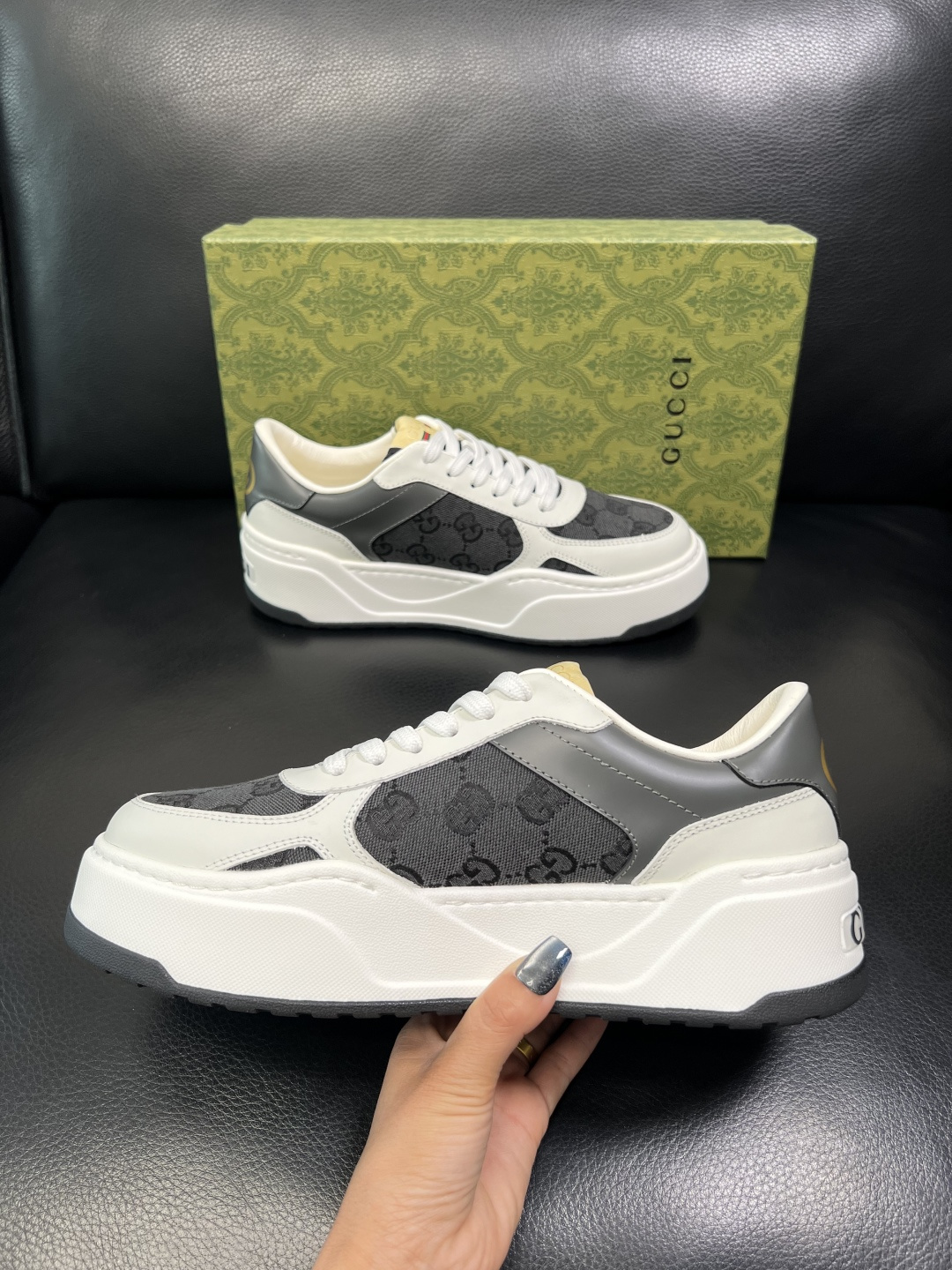 Gucci 高品质 顶级工艺品 古奇 专柜新款原厂配置，意大利进口牛皮面料，进口牛皮内里垫，透气舒适，鞋