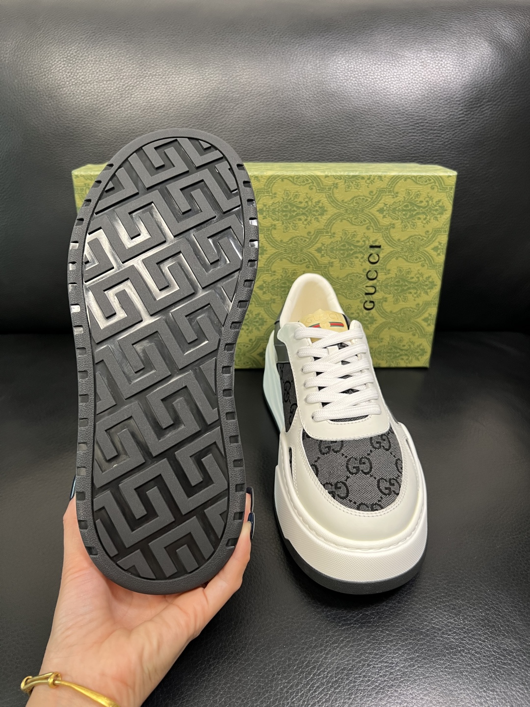 Gucci 高品质 顶级工艺品 古奇 专柜新款原厂配置，意大利进口牛皮面料，进口牛皮内里垫，透气舒适，鞋