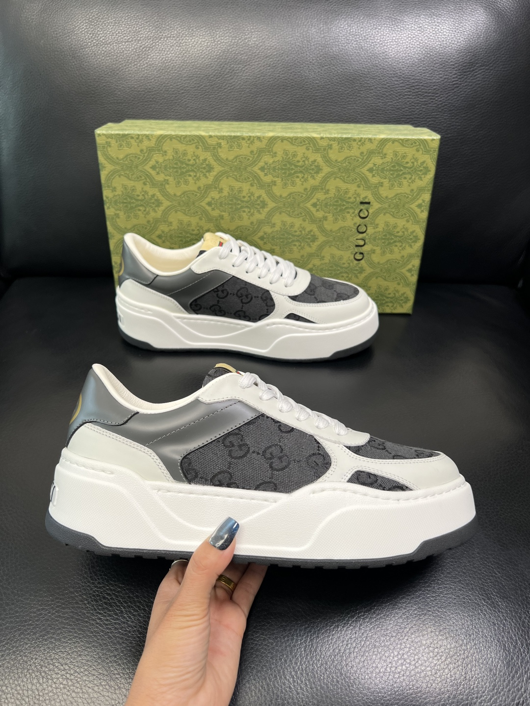 Gucci 高品质 顶级工艺品 古奇 专柜新款原厂配置，意大利进口牛皮面料，进口牛皮内里垫，透气舒适，鞋