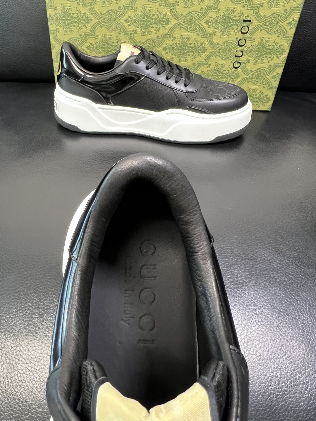 Gucci 高品质 顶级工艺品 古奇 专柜新款原厂配置，意大利进口牛皮面料，进口牛皮内里垫，透气舒适，鞋