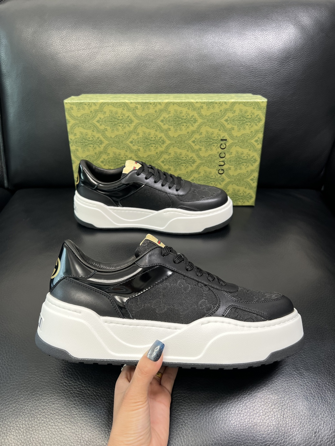 Gucci 高品质 顶级工艺品 古奇 专柜新款原厂配置，意大利进口牛皮面料，进口牛皮内里垫，透气舒适，鞋