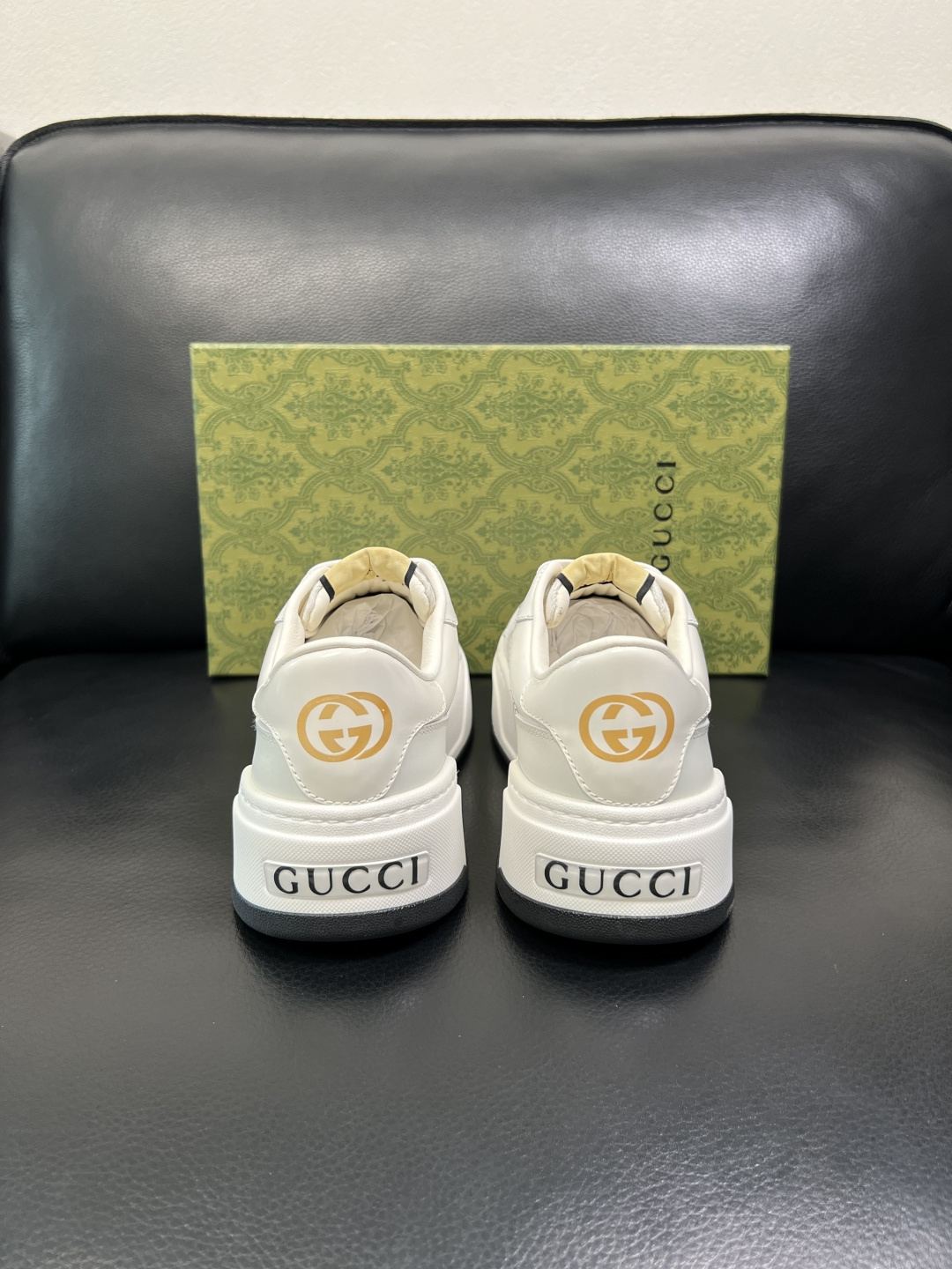 Gucci 高品质 顶级工艺品 古奇 专柜新款原厂配置，意大利进口牛皮面料，进口牛皮内里垫，透气舒适，鞋